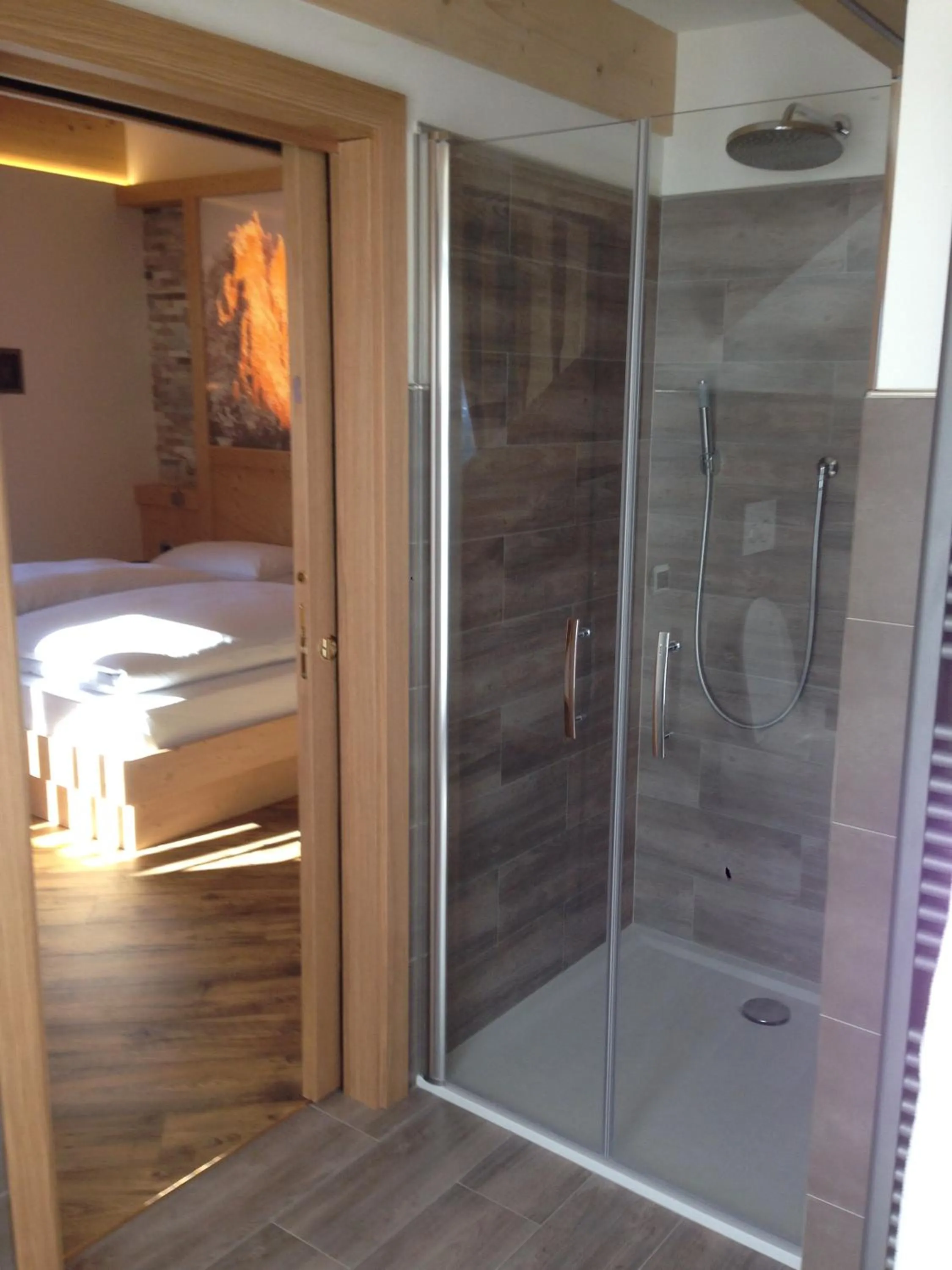 Shower in Hotel El Paster