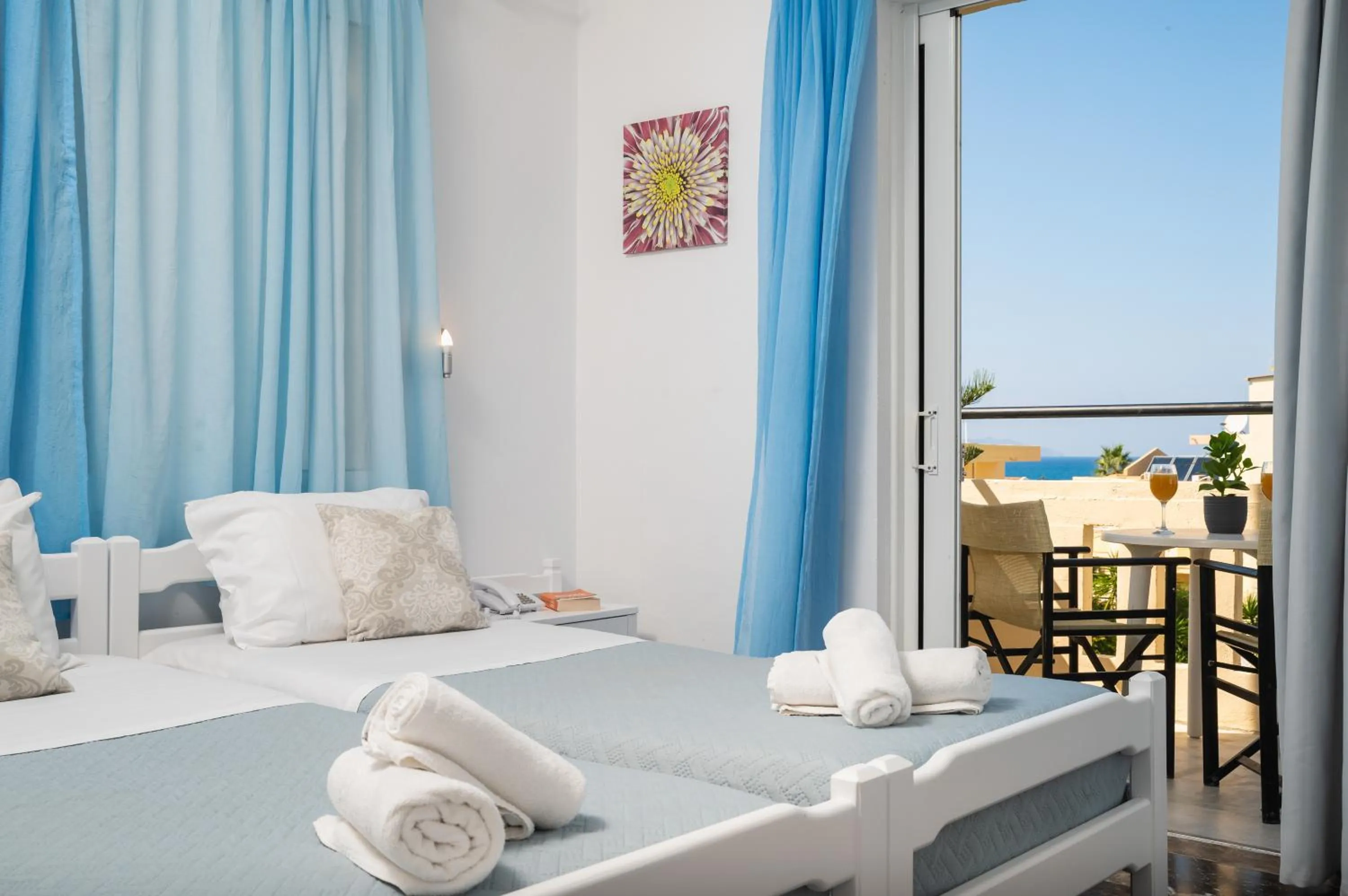 Bed in Dimitra & Evdokia Hotel