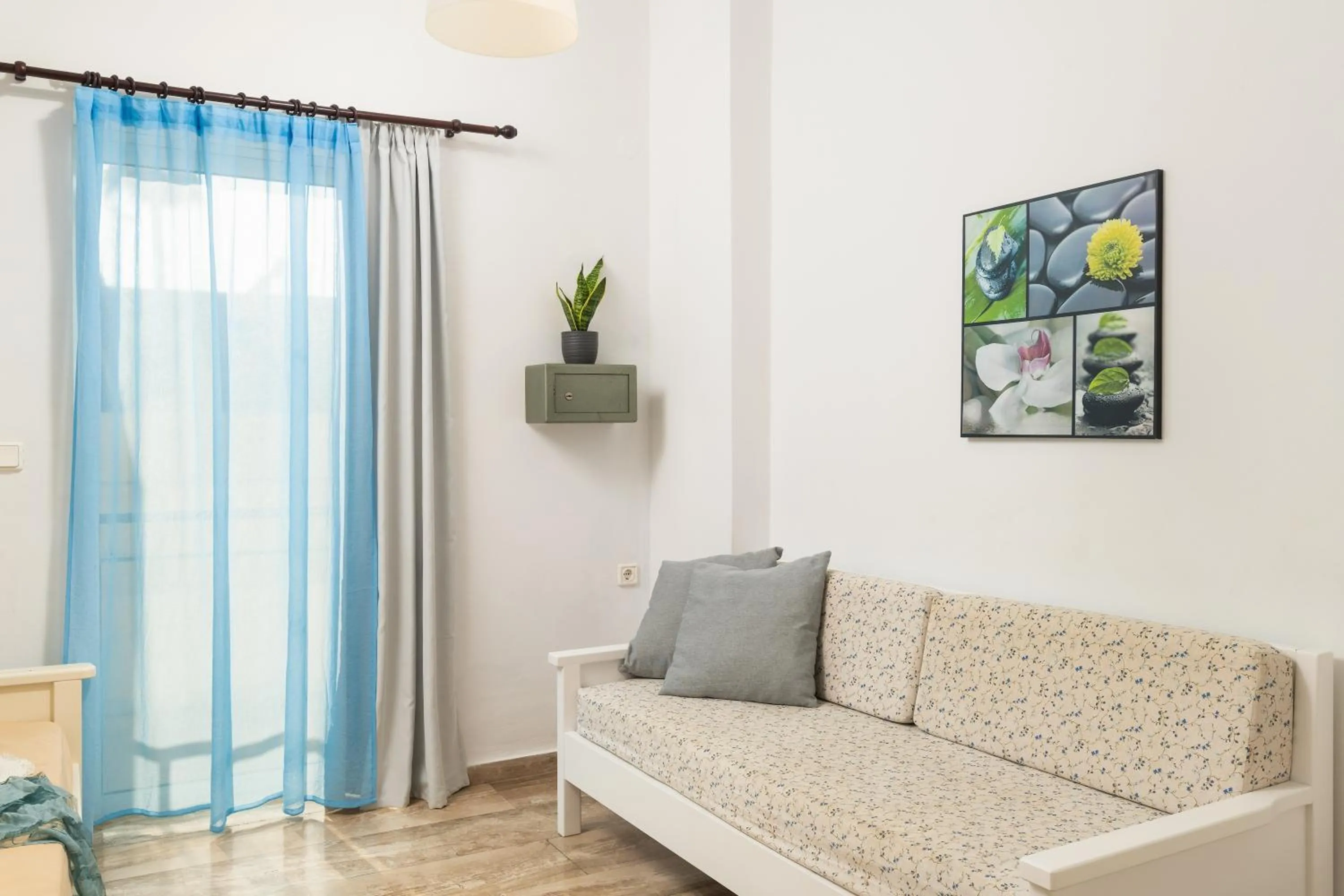 Living room in Dimitra & Evdokia Hotel