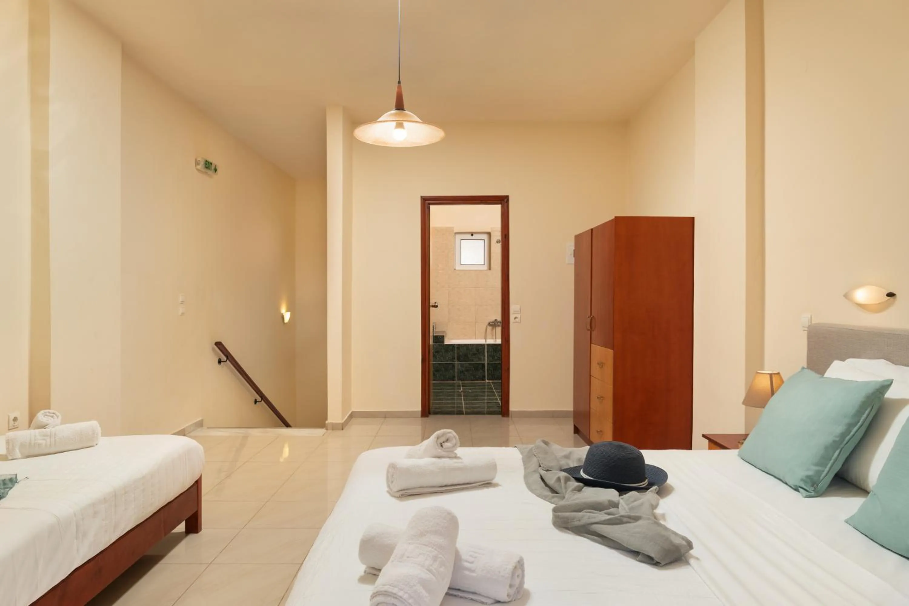 Bathroom, Bed in Dimitra & Evdokia Hotel