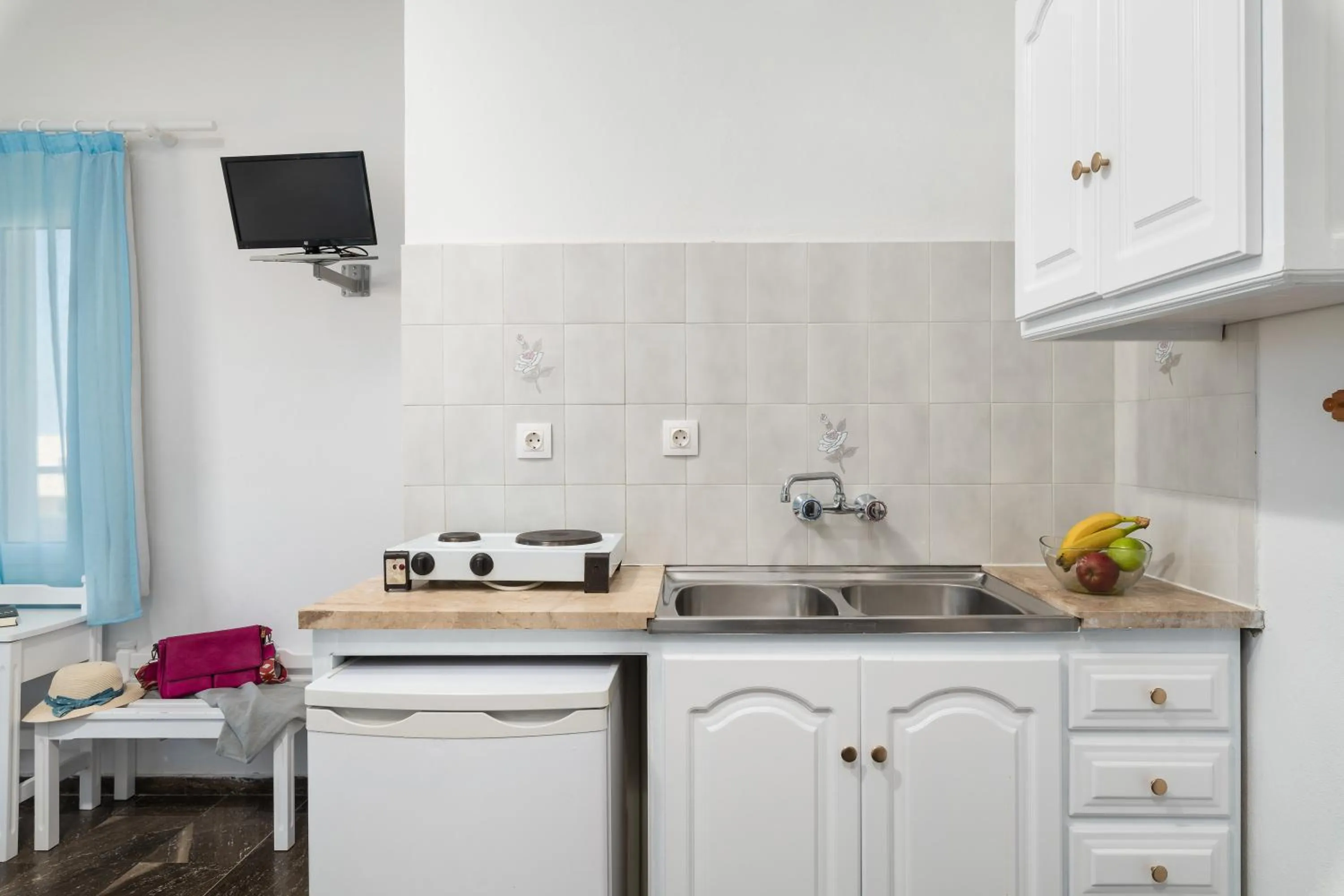 Kitchen or kitchenette in Dimitra & Evdokia Hotel