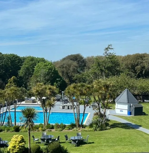 sunbed in Westhill Country Hotel