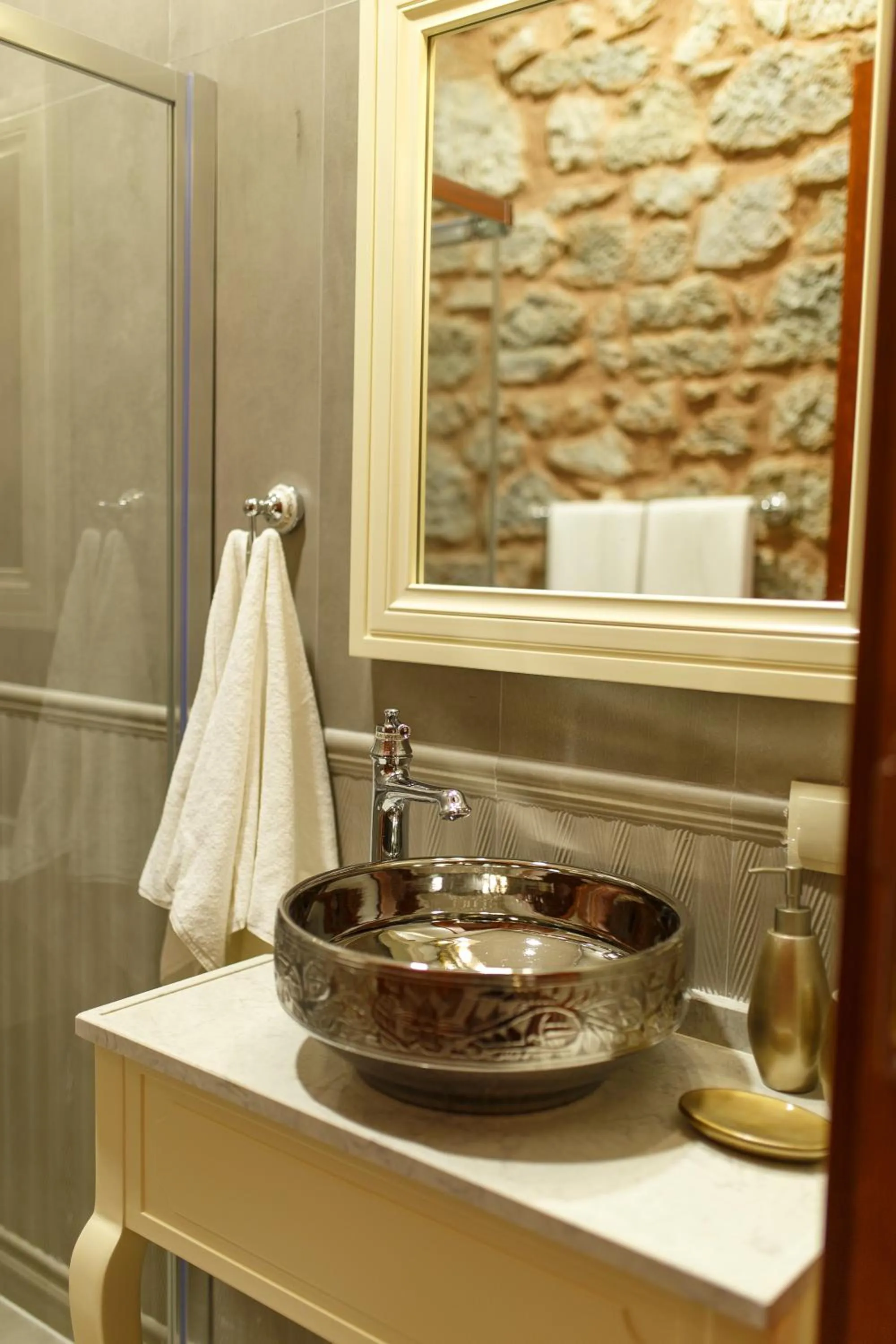 Bathroom in Verula City Luxury Villa