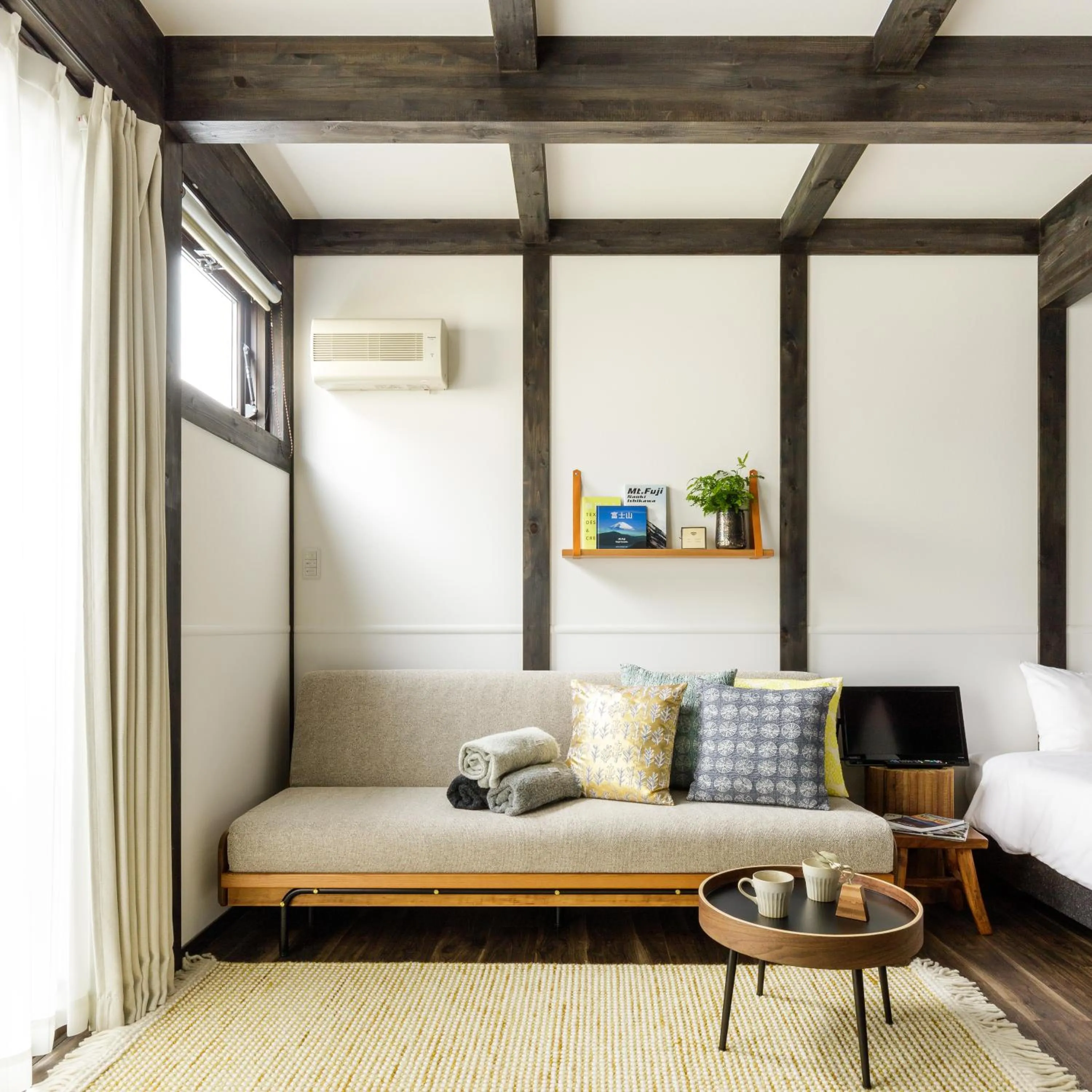 Photo of the whole room in JINYA Fujikawaguchiko