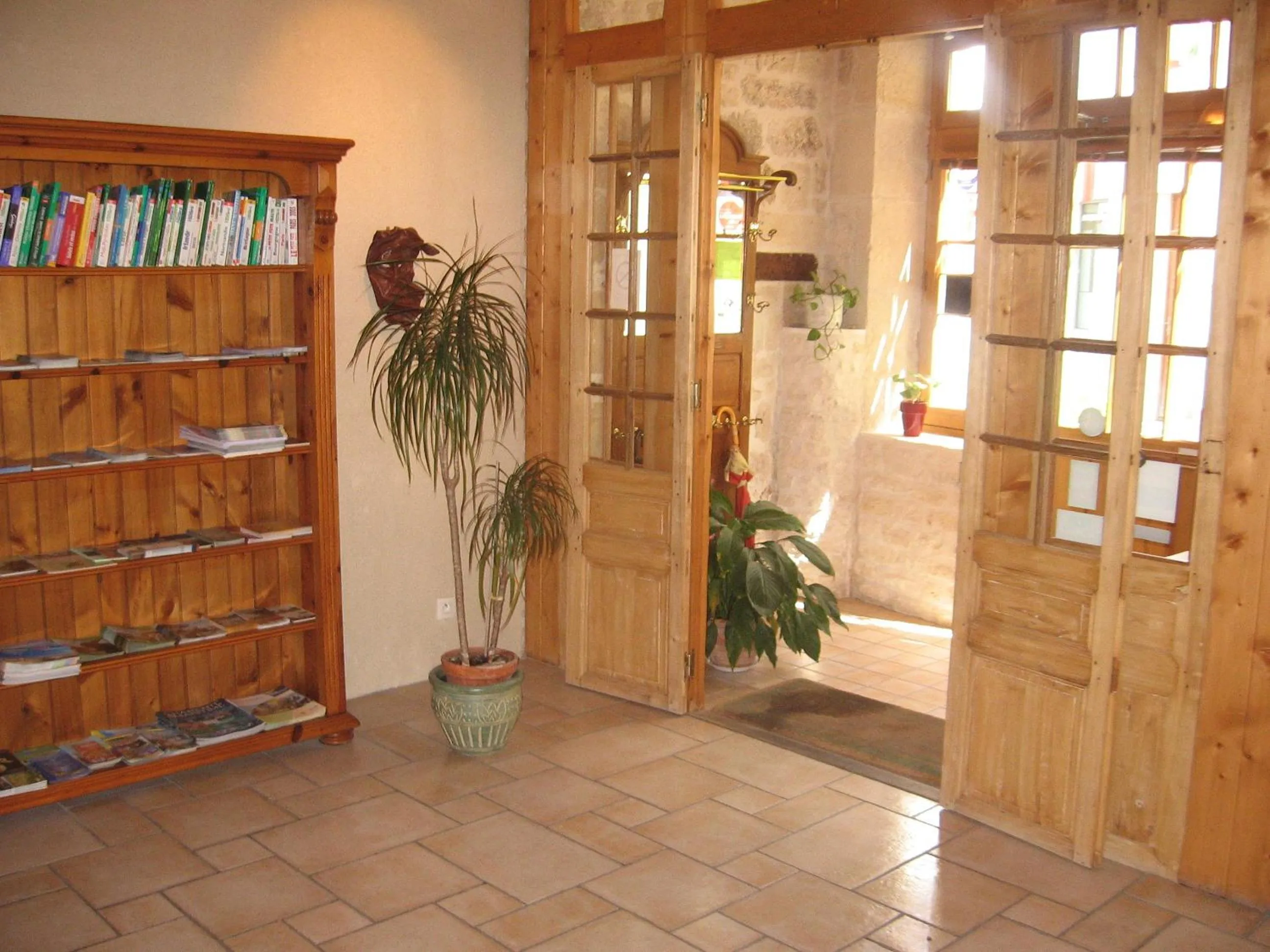 Lobby or reception in Hôtel du Donjon
