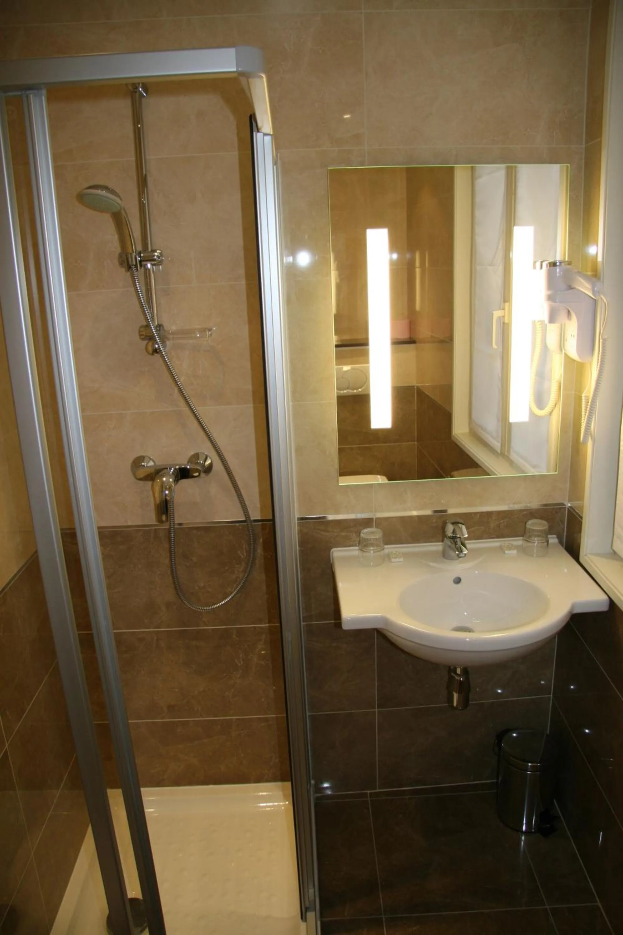 Bathroom in Hotel Bellevue Saint-Lazare