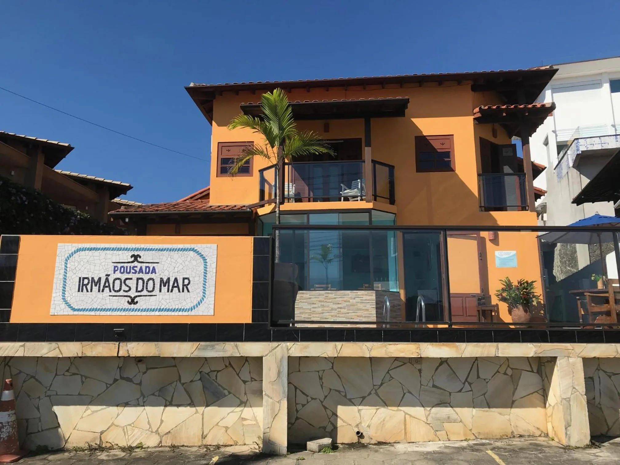 Property building in Pousada Irmãos do Mar