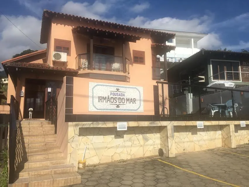 Facade/entrance in Pousada Irmãos do Mar