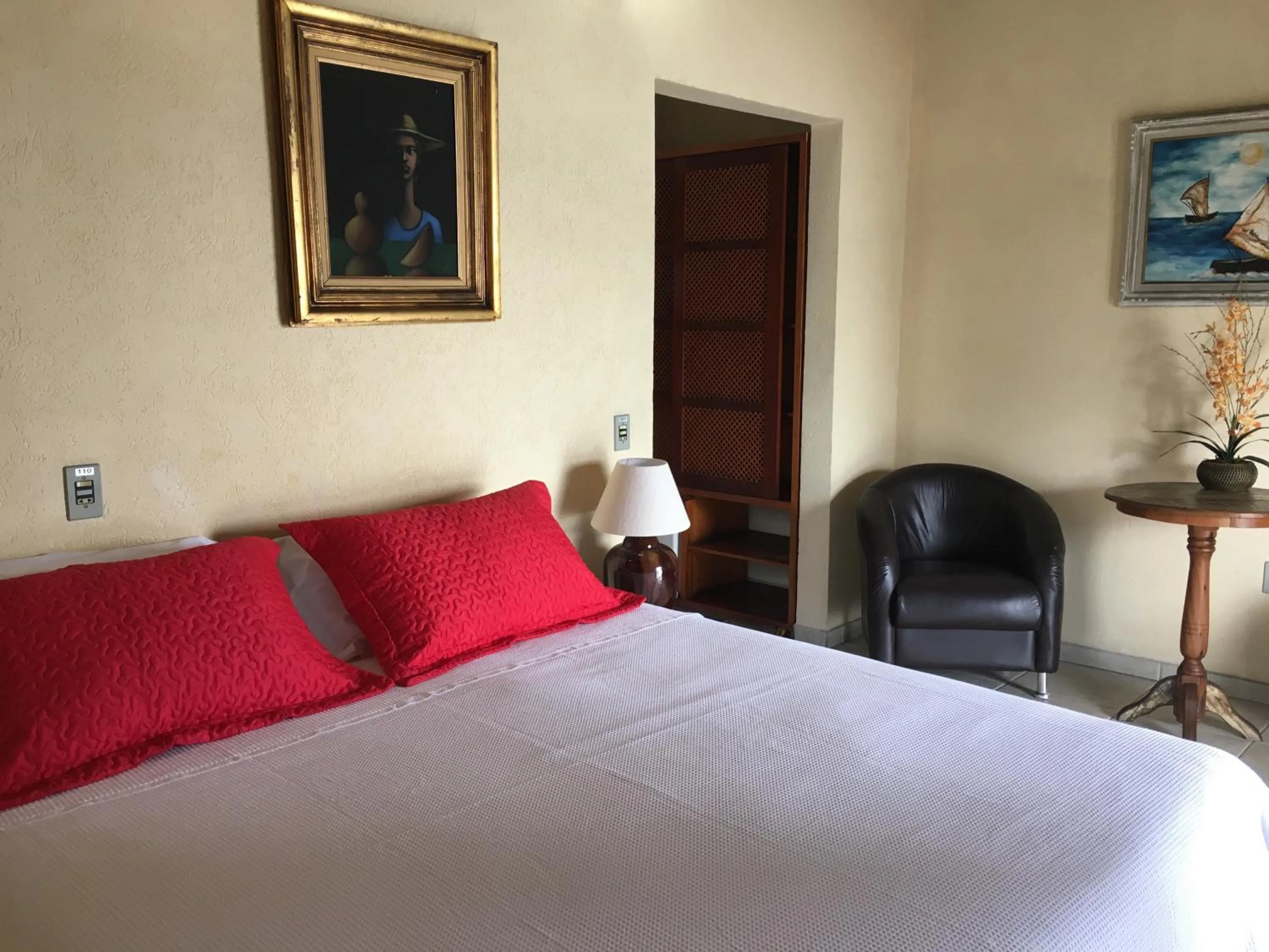 Decorative detail, Bed in Pousada Irmãos do Mar