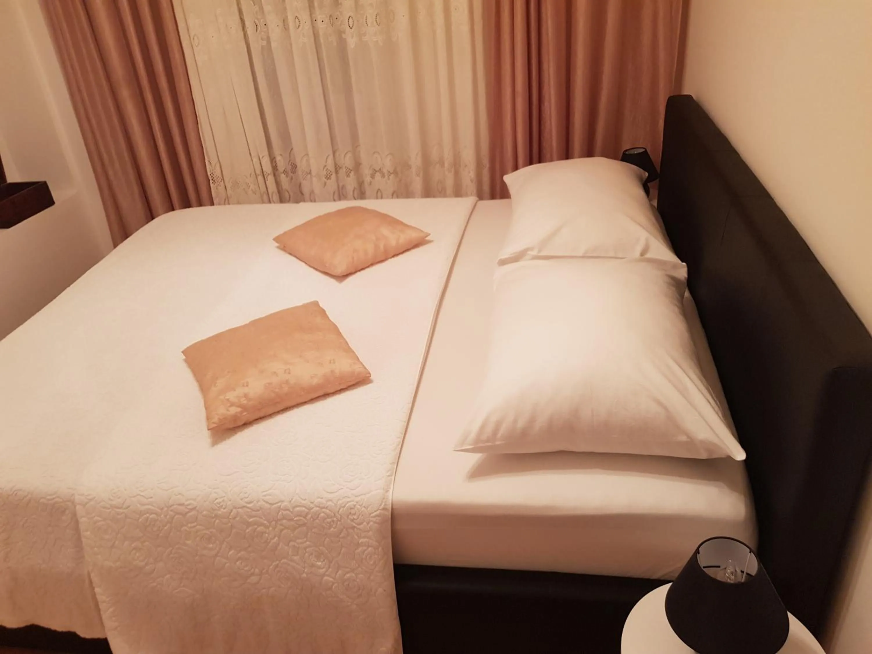 Bedroom, Bed in Apartments Minerva