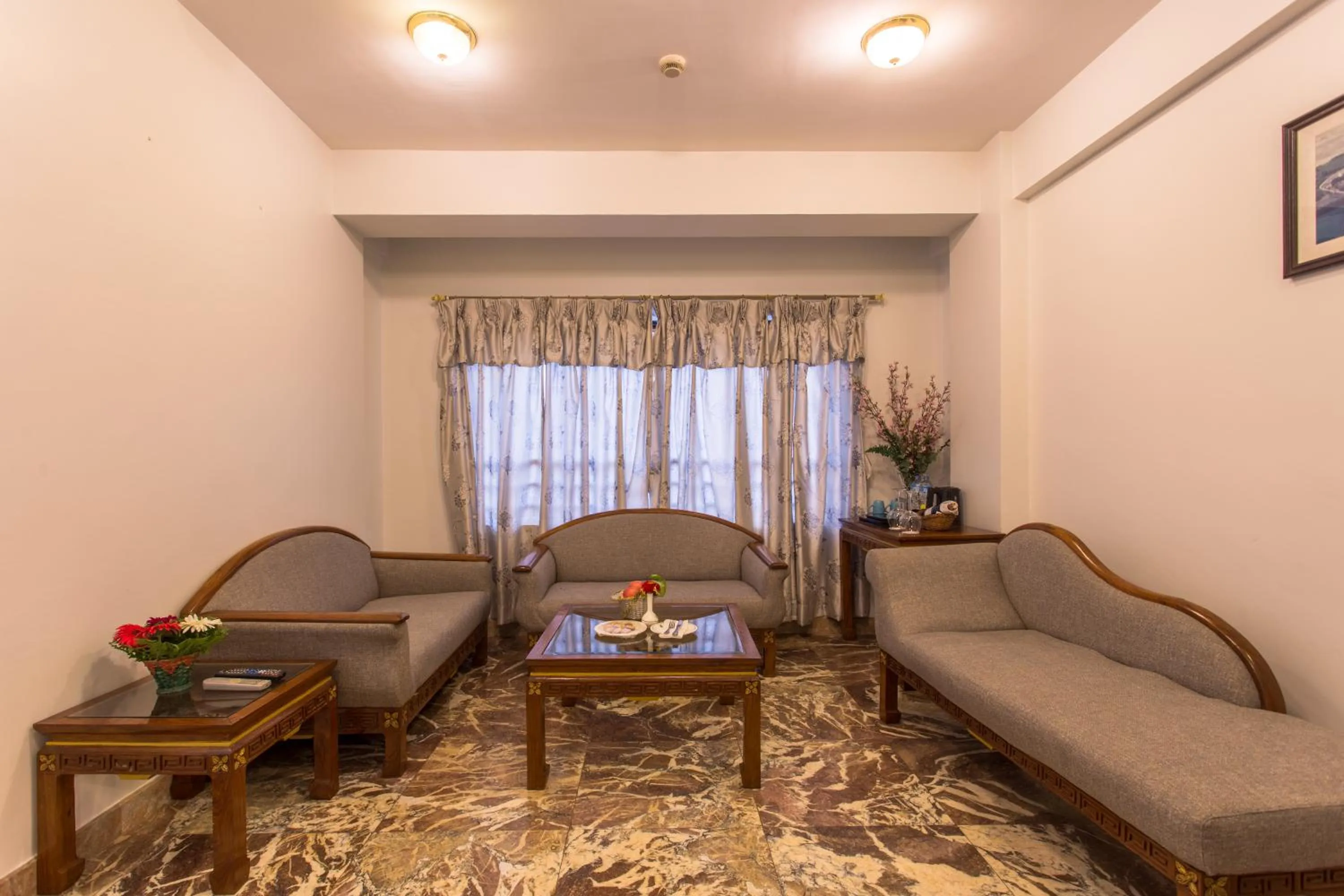 Seating area in Hotel Le Himalaya