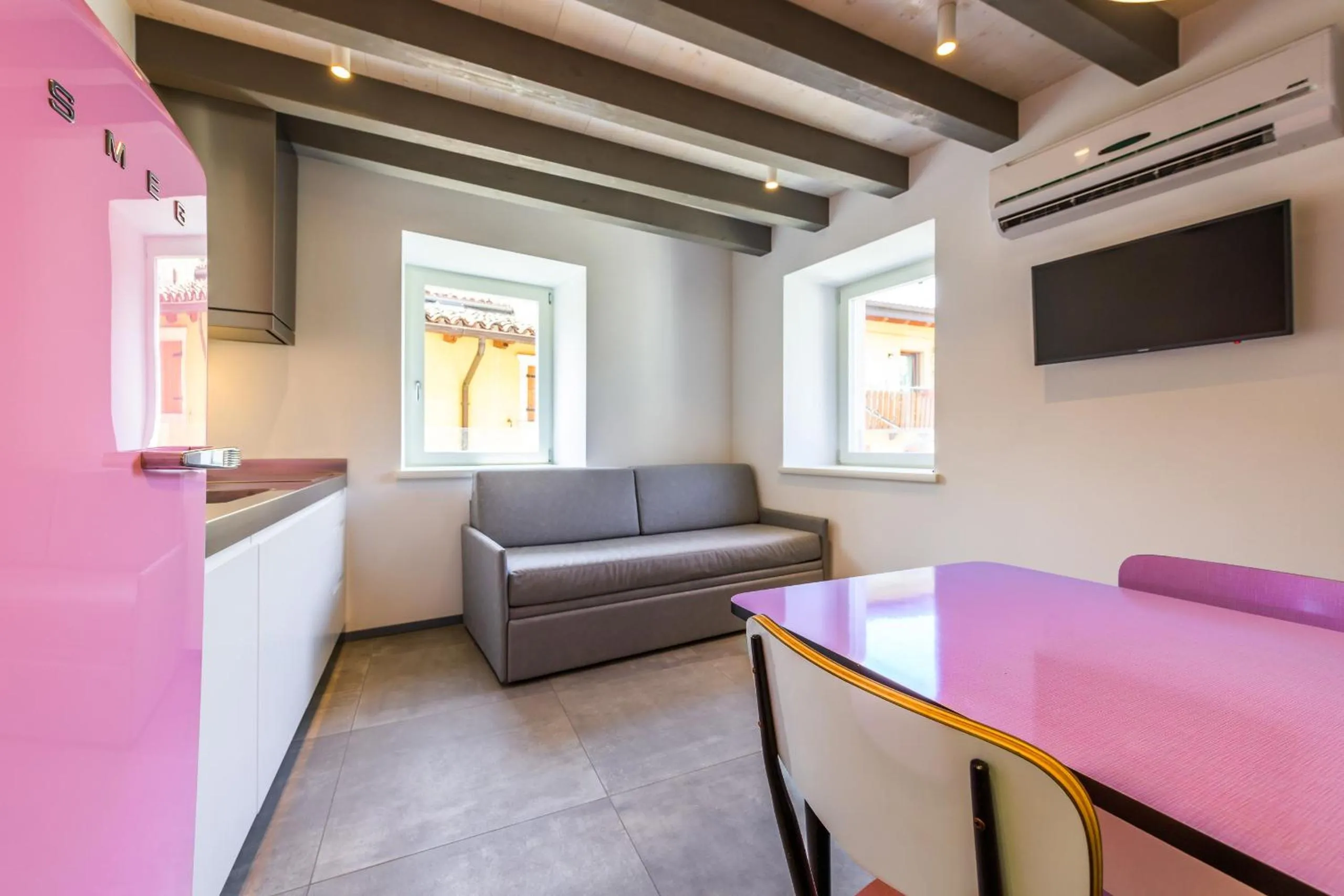 Dining area in Casa Kaki - Eco friendly Apartments with Parking & Private Courtyard