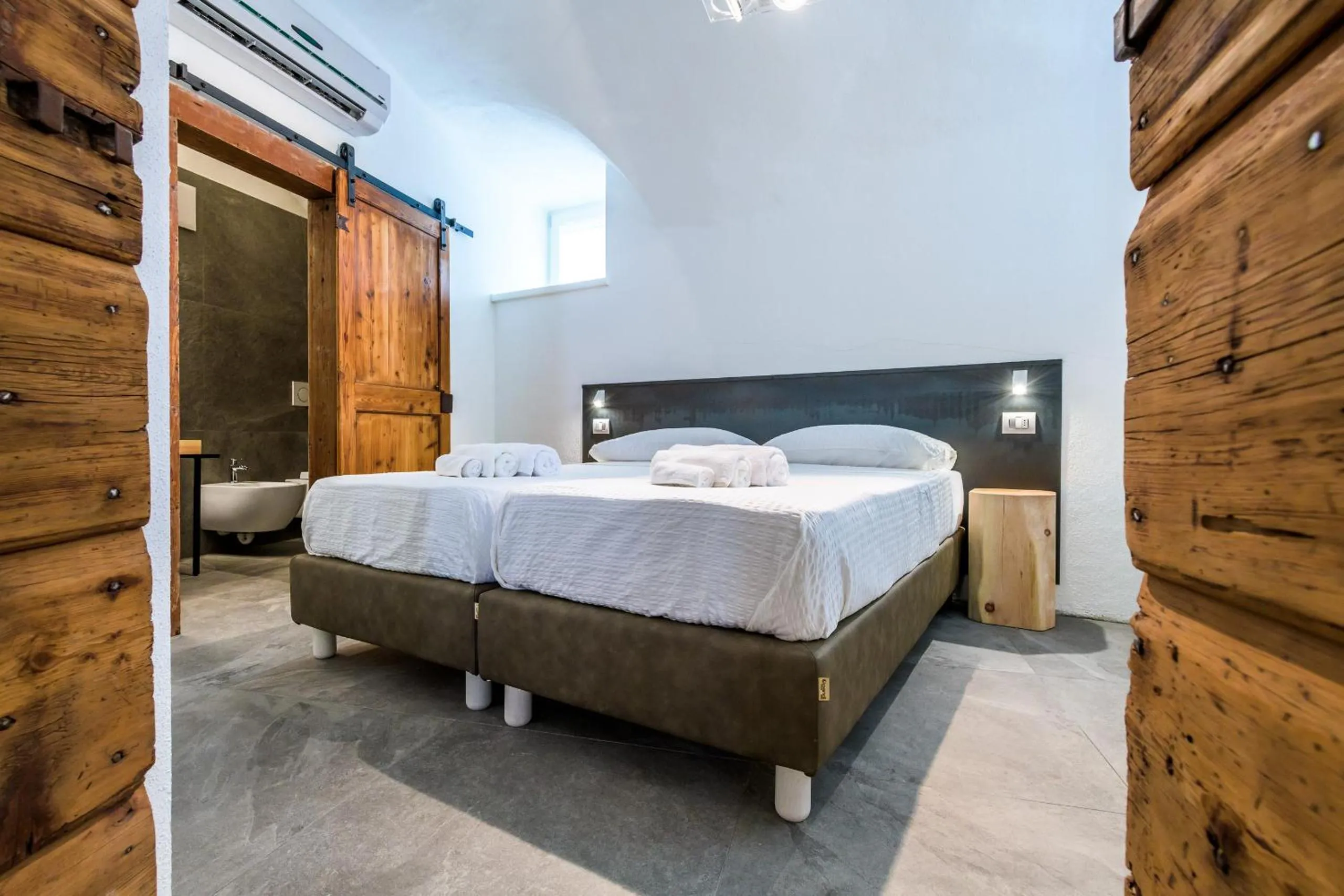 Bedroom, Bed in Casa Kaki - Eco friendly Apartments with Parking & Private Courtyard