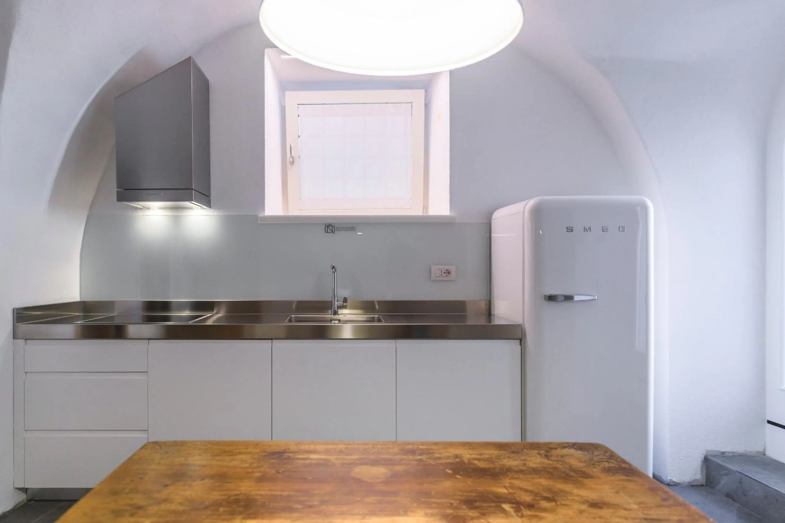 Kitchen or kitchenette in Casa Kaki - Eco friendly Apartments with Parking & Private Courtyard