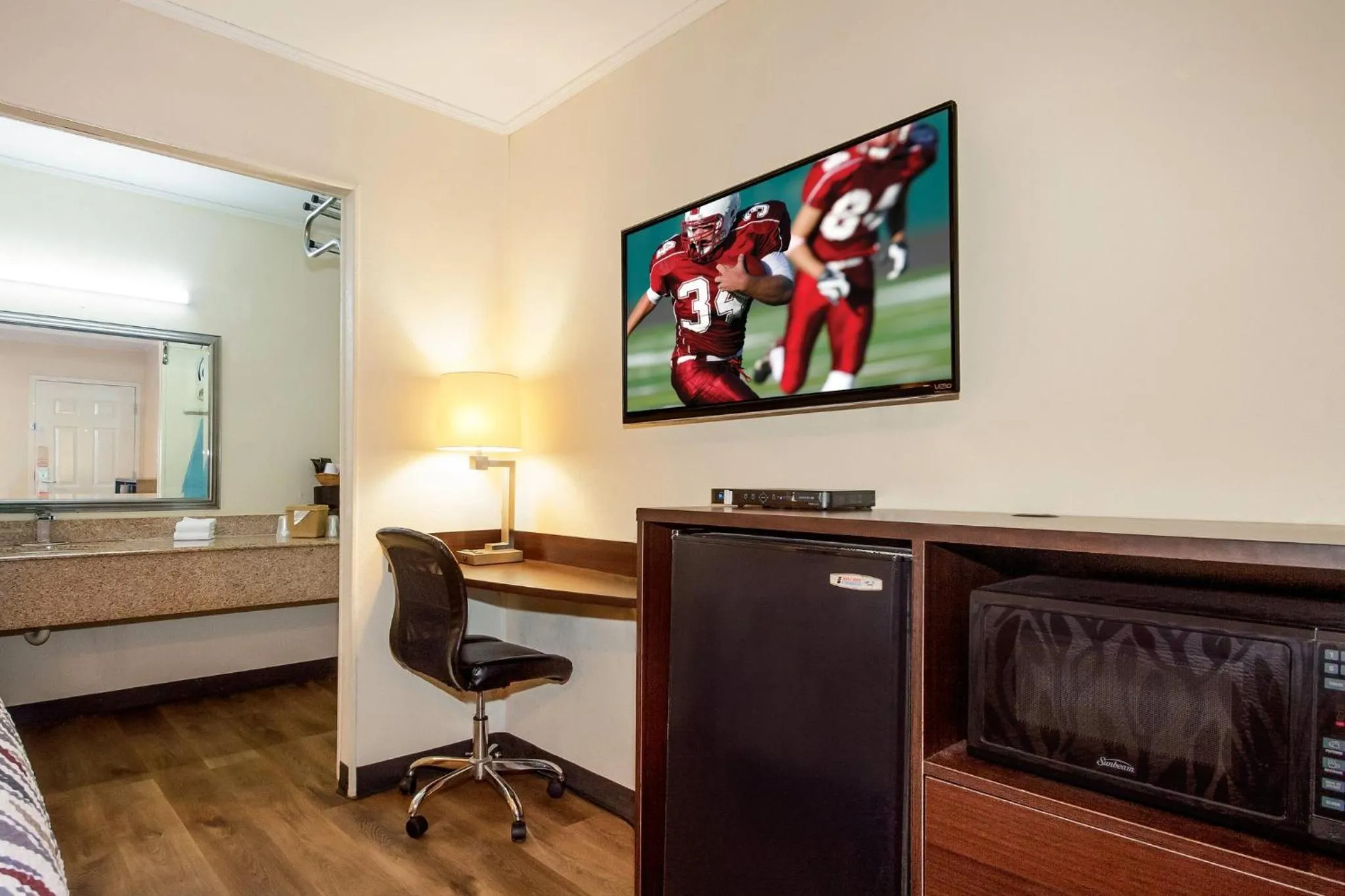 Photo of the whole room in Red Roof Inn Santee