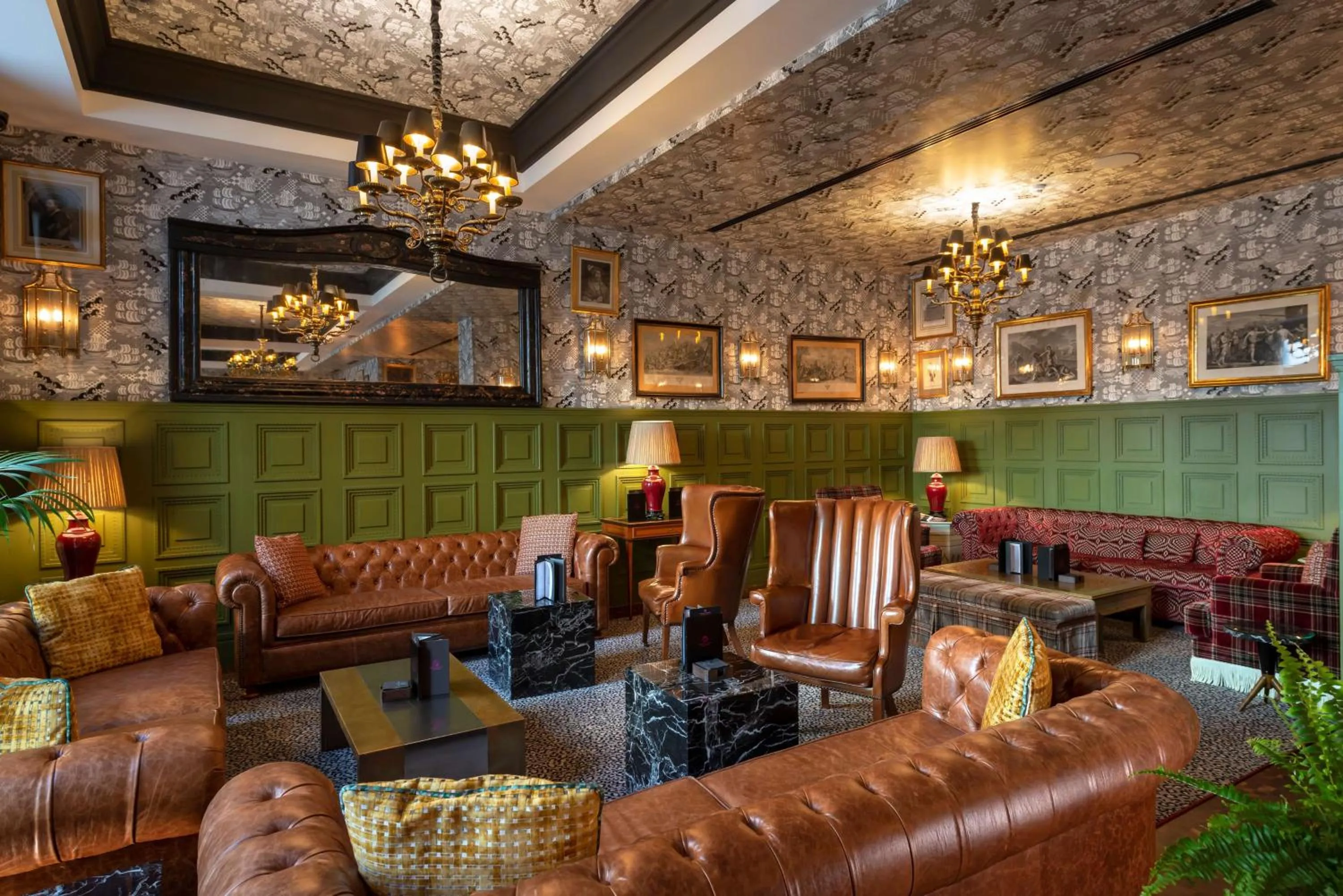 Lounge or bar in NH Collection Colón Valencia