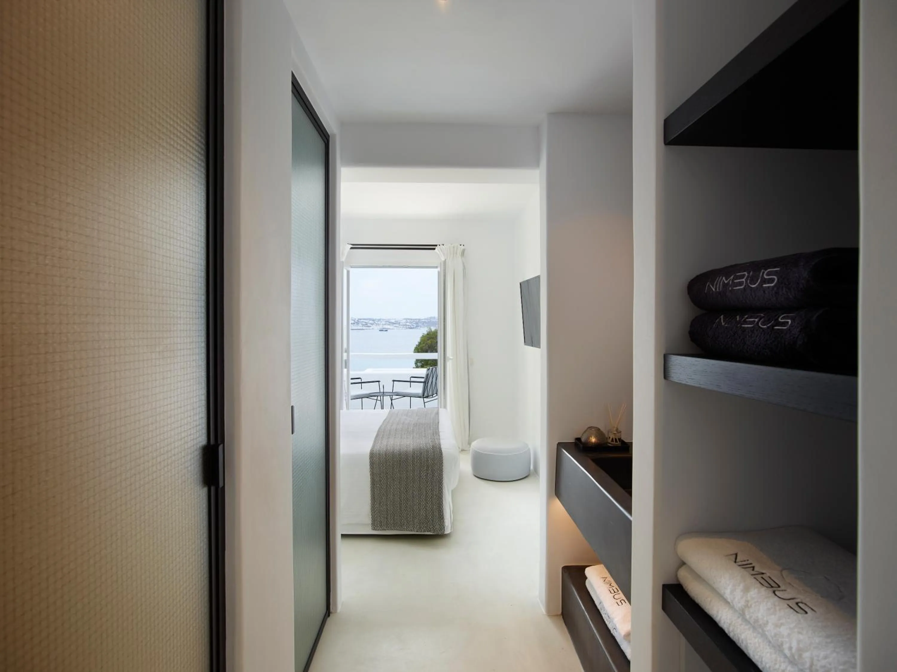 Bedroom, Bed in Nimbus Mykonos