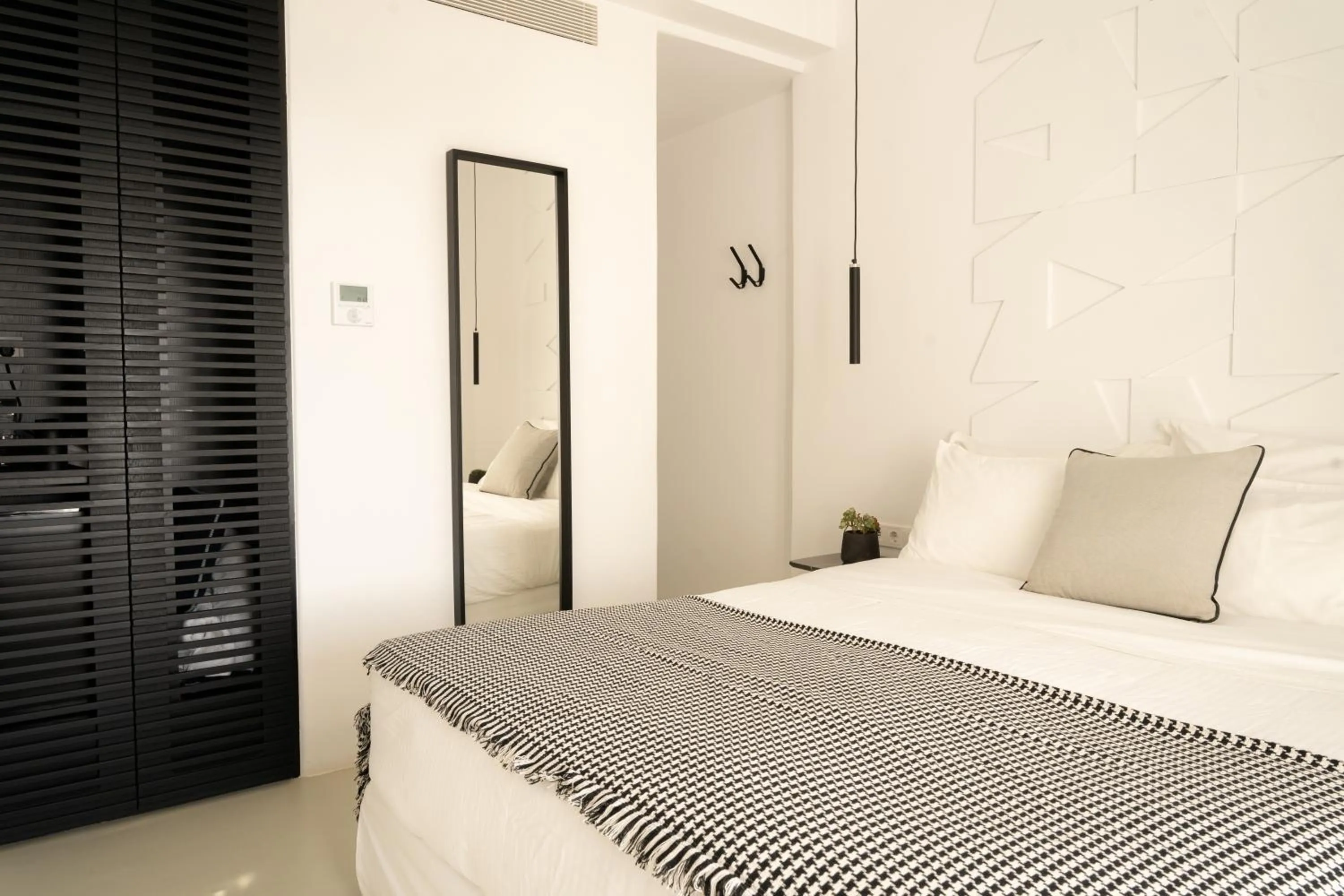 Bedroom, Bed in Nimbus Mykonos