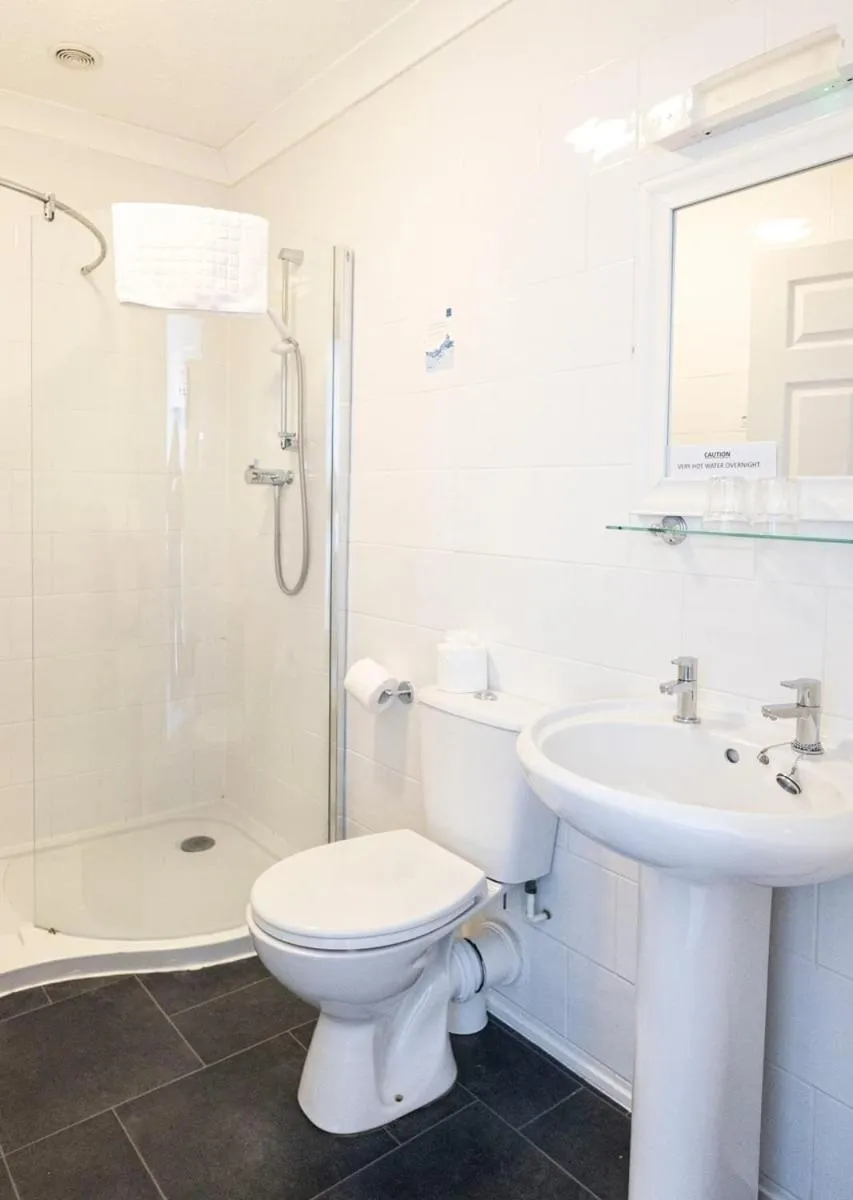 Shower in Tregenna Castle Resort