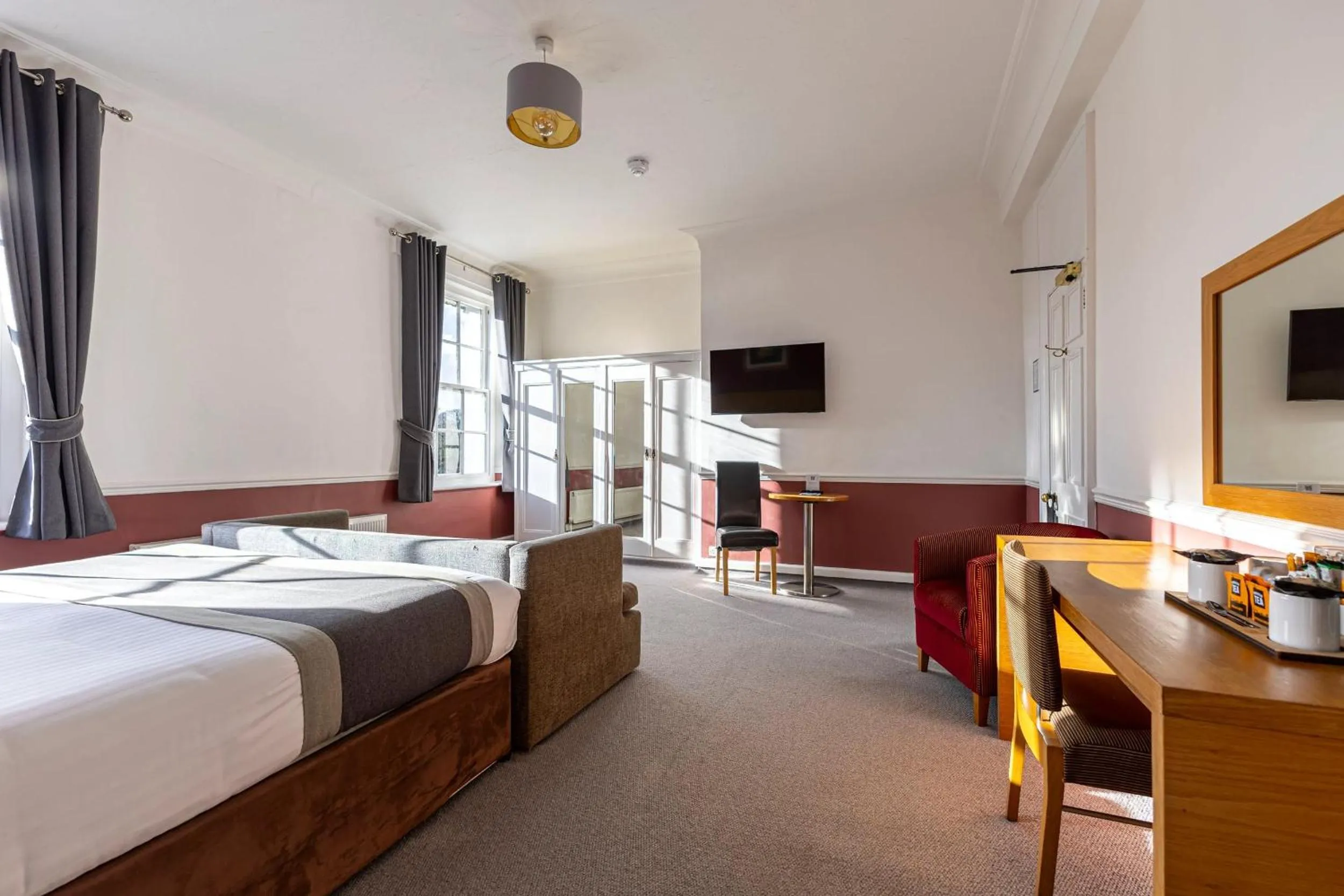 Bed in Tregenna Castle Resort