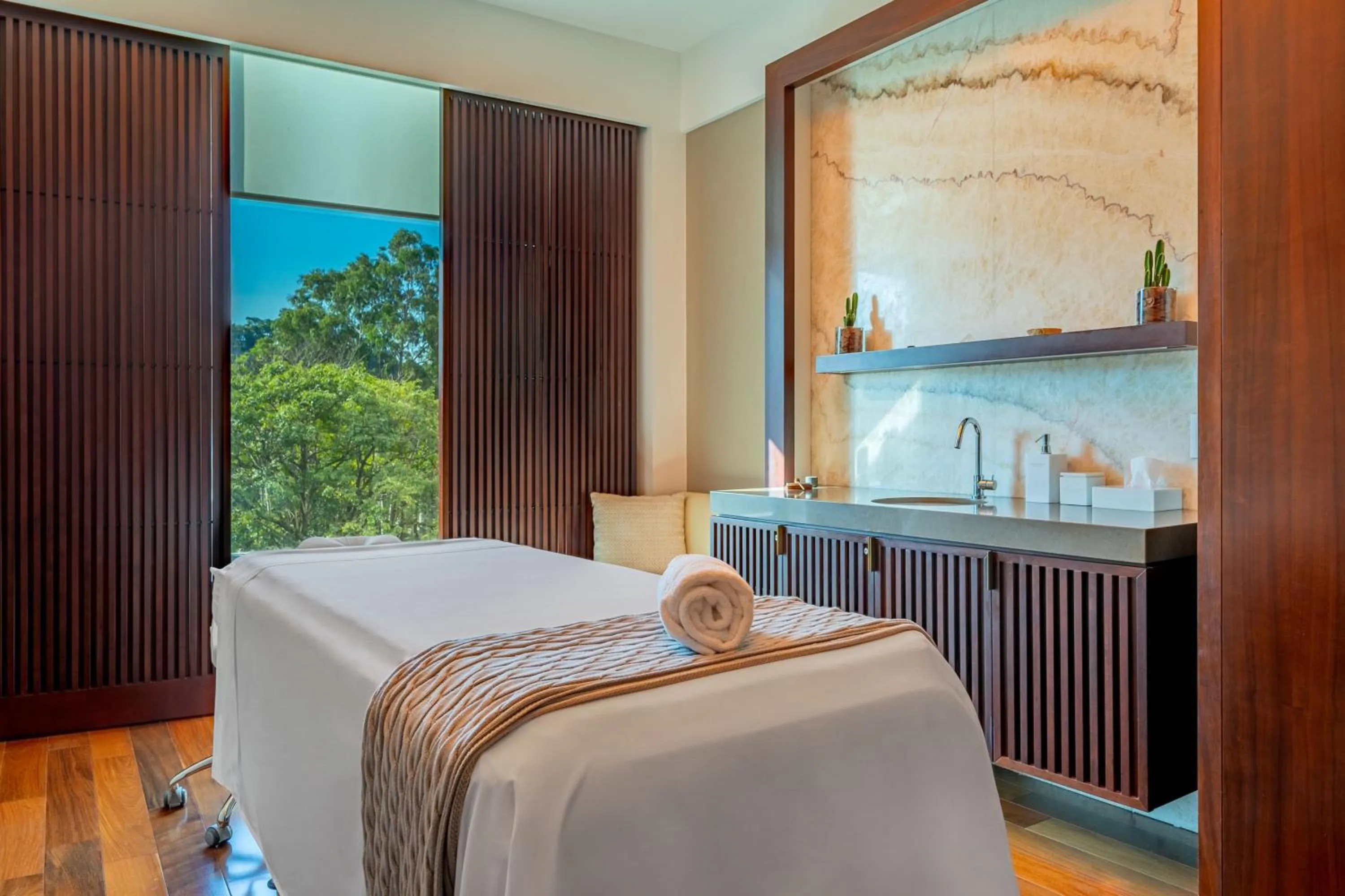 Spa and wellness centre/facilities, Bed in JW Marriott Hotel Sao Paulo