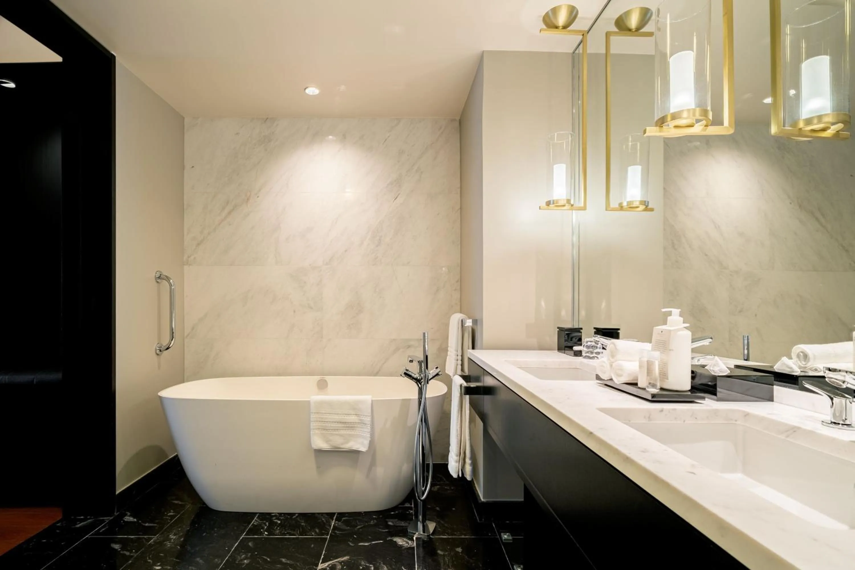 Bathroom in JW Marriott Hotel Sao Paulo