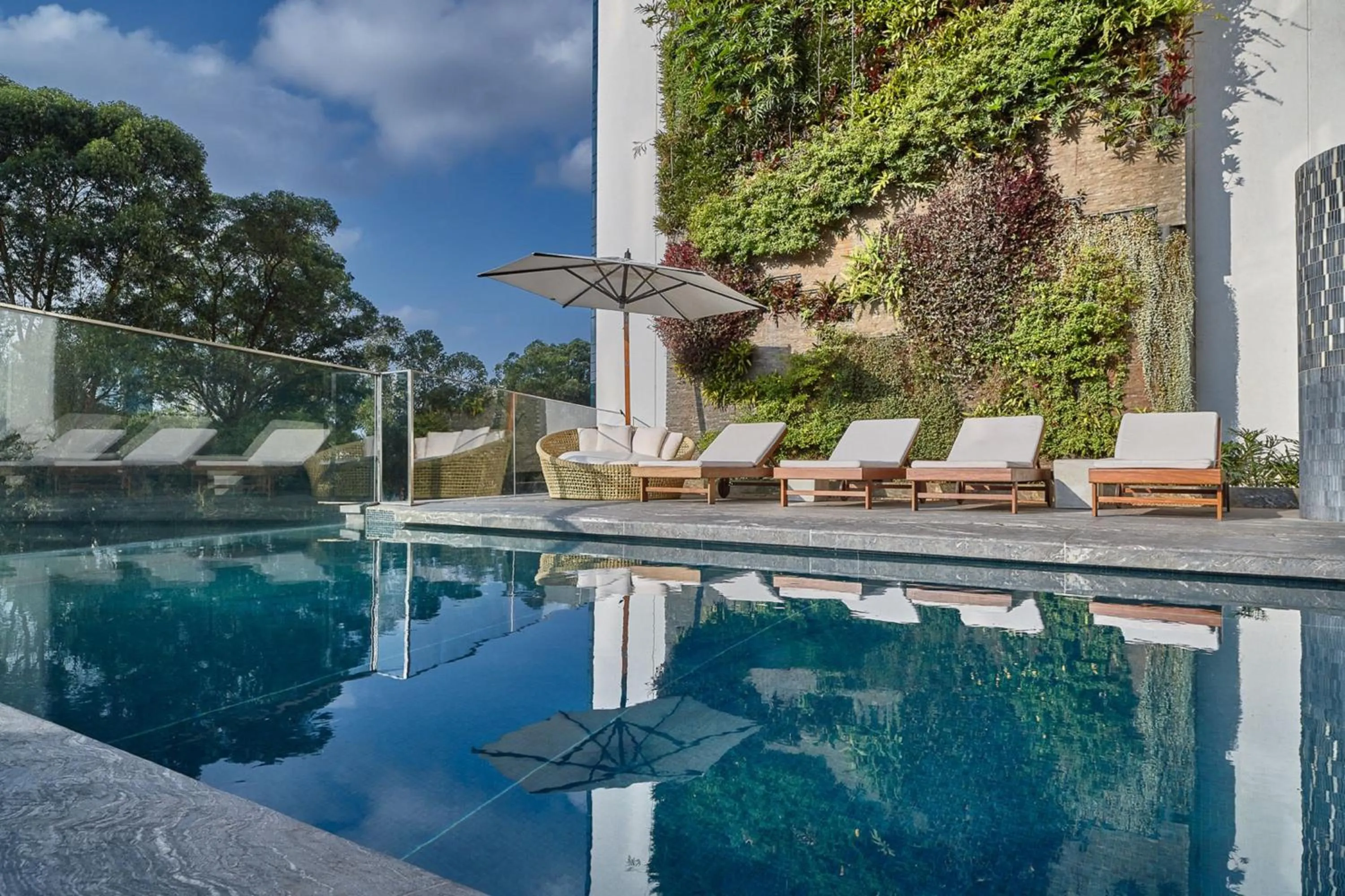 Swimming pool in JW Marriott Hotel Sao Paulo