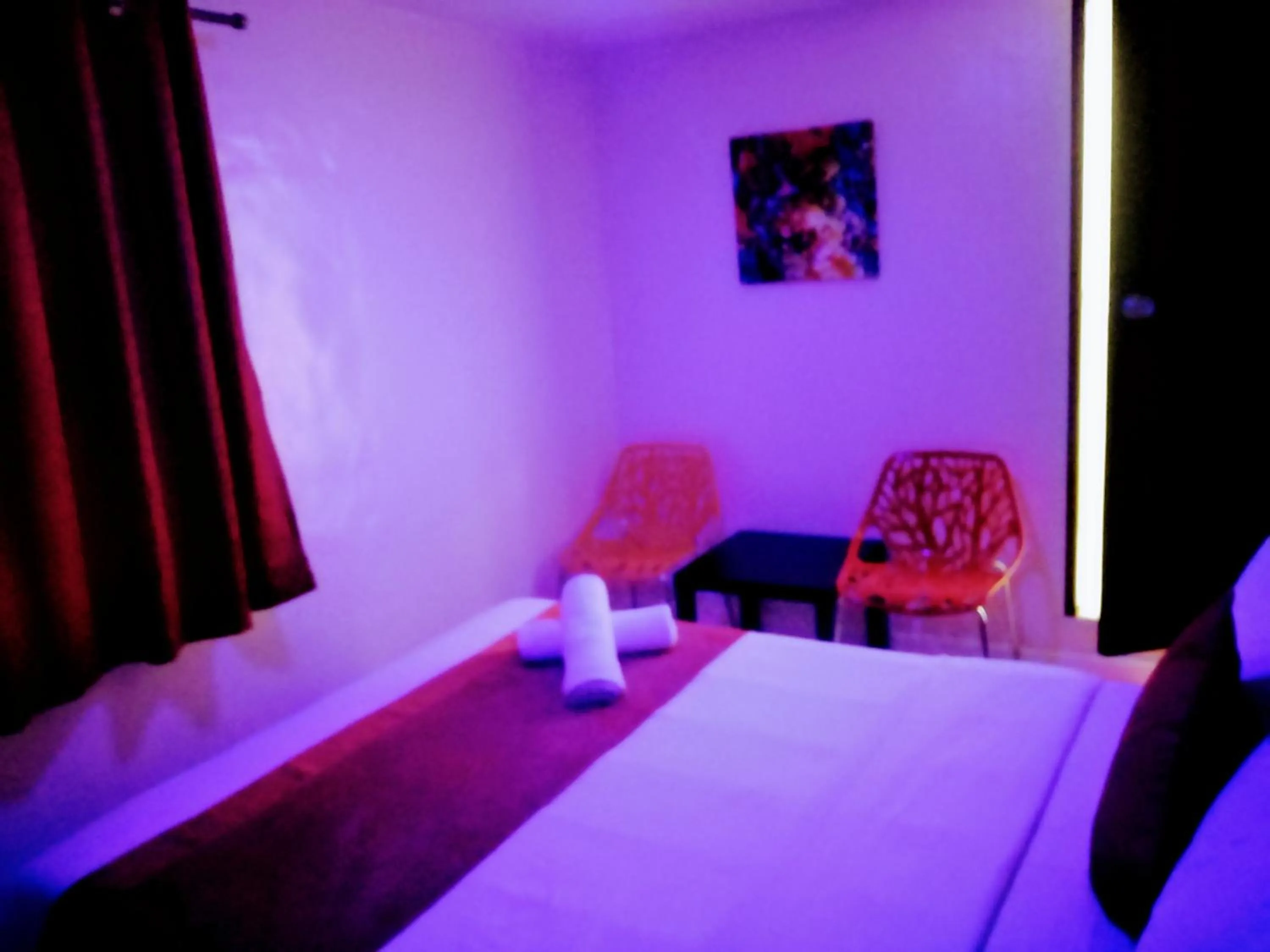 Bed in HalfWay House Hostel Mactan Cebu Airport