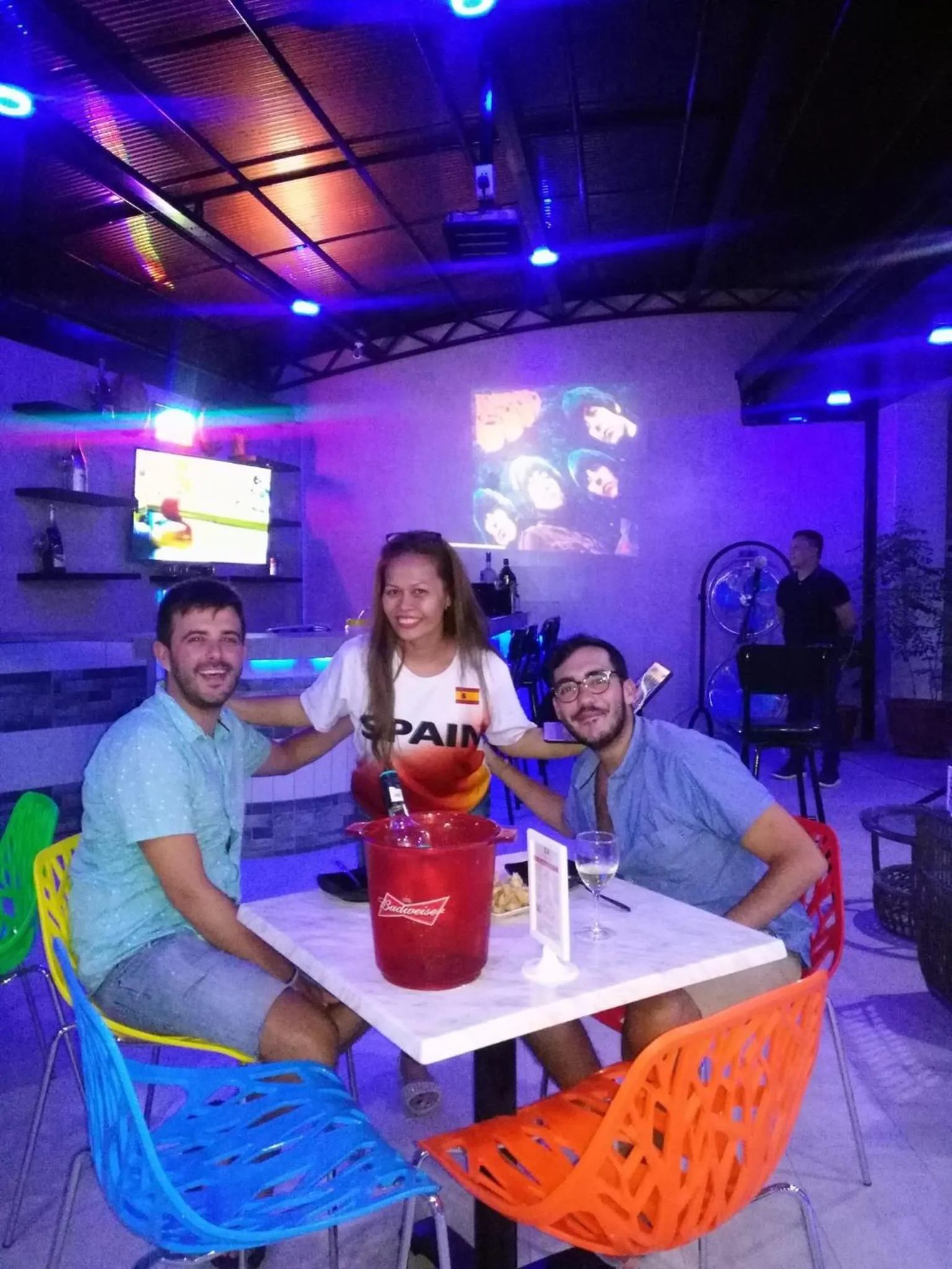 Lounge or bar in HalfWay House Hostel Mactan Cebu Airport