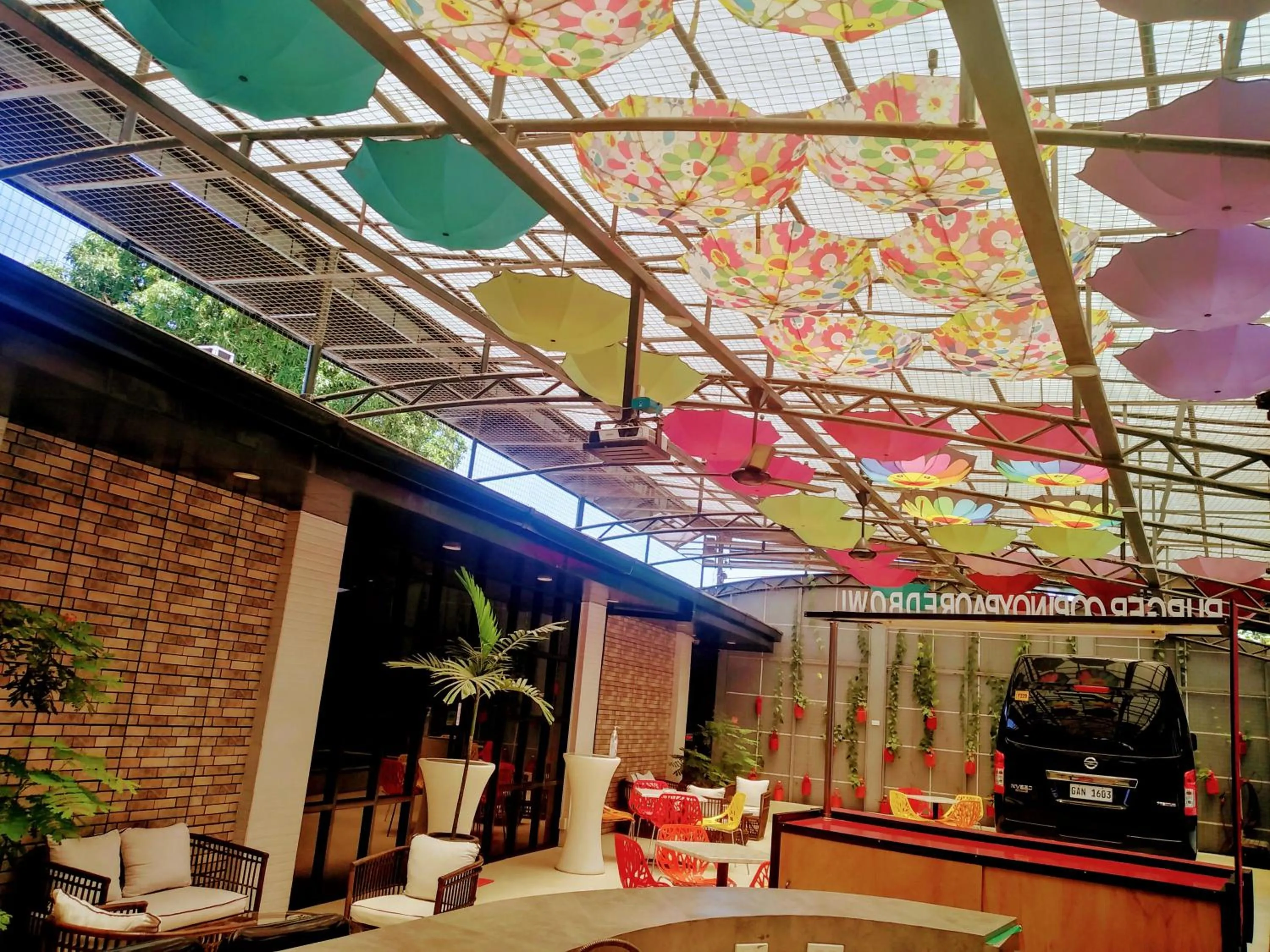 Restaurant/places to eat in HalfWay House Hostel Mactan Cebu Airport