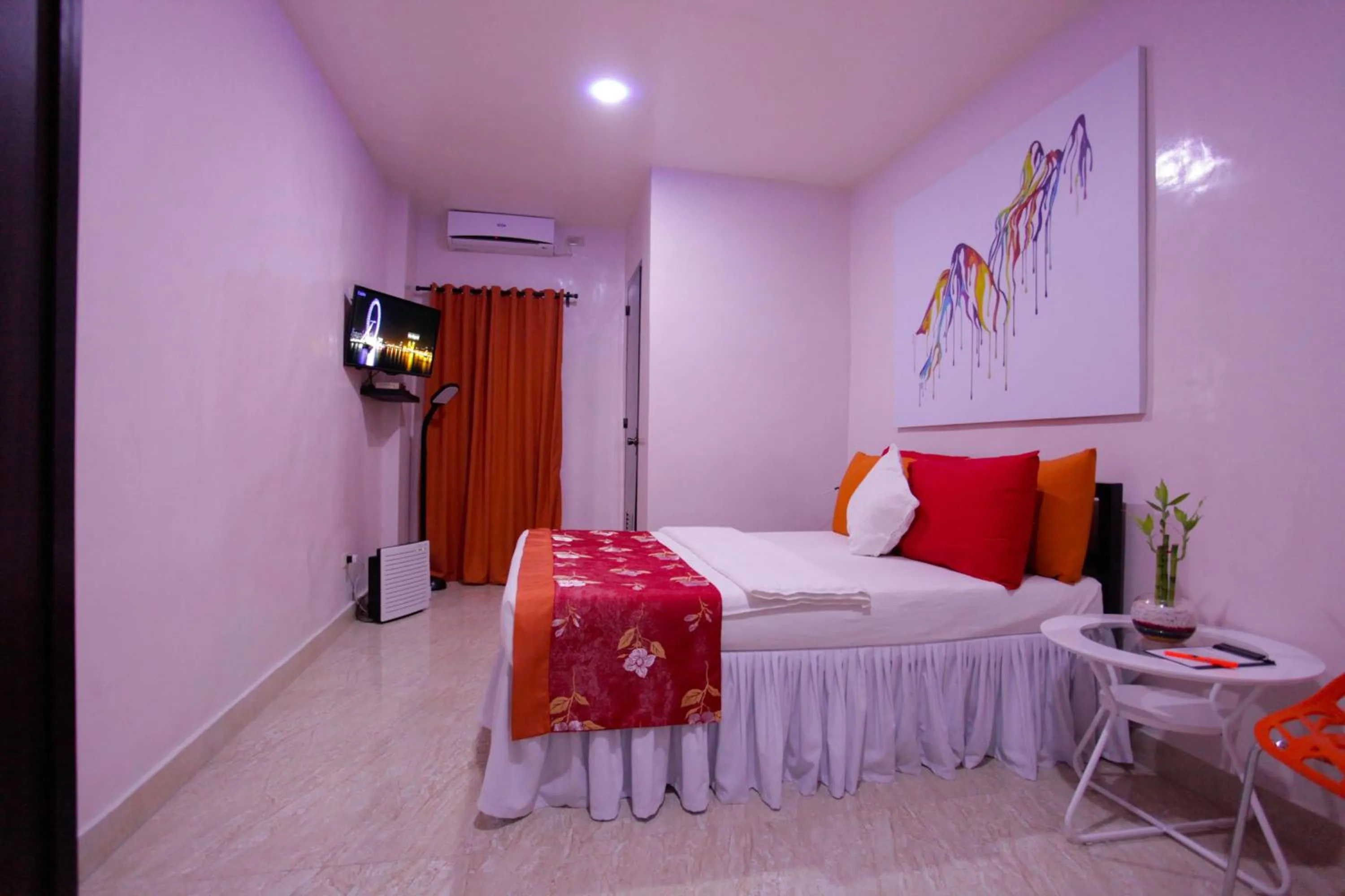 Bedroom, Bed in HalfWay House Hostel Mactan Cebu Airport