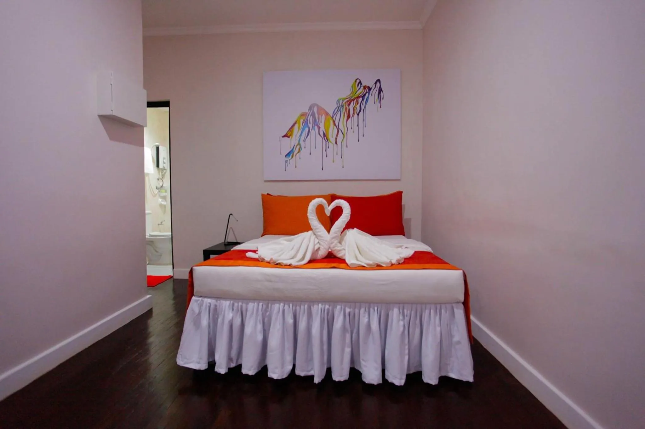 Bed in HalfWay House Hostel Mactan Cebu Airport