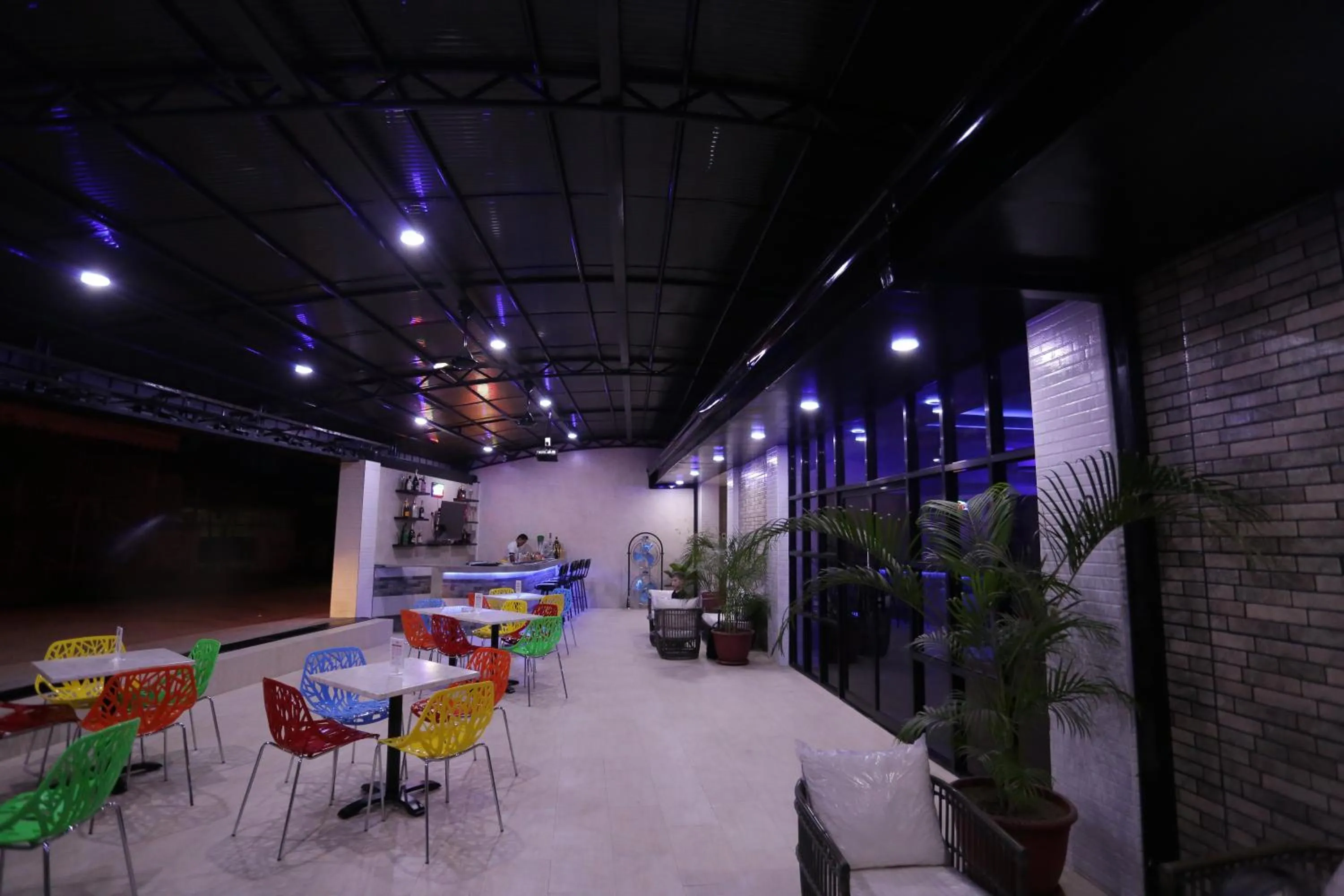 Restaurant/places to eat in HalfWay House Hostel Mactan Cebu Airport