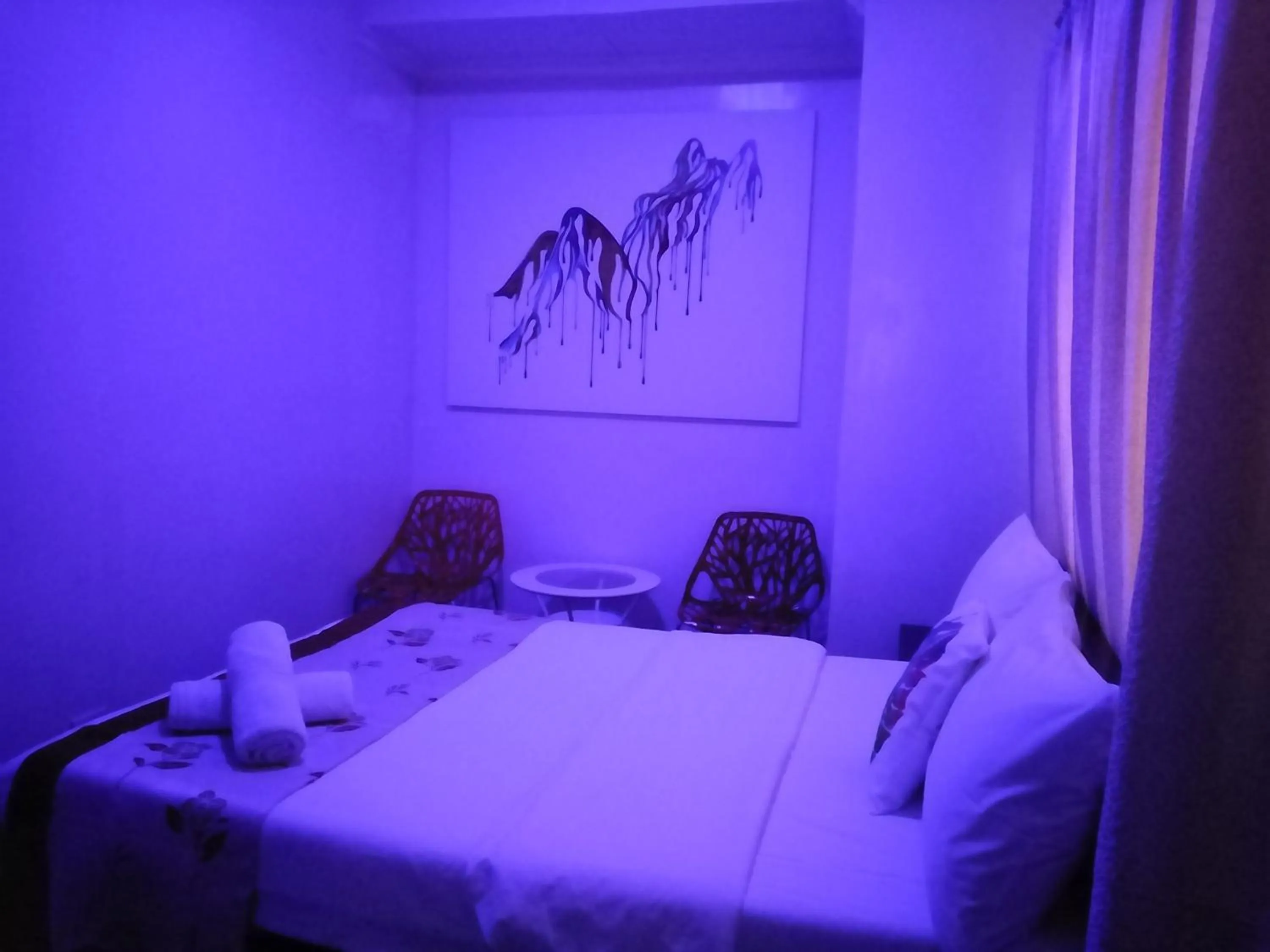 Bed in HalfWay House Hostel Mactan Cebu Airport