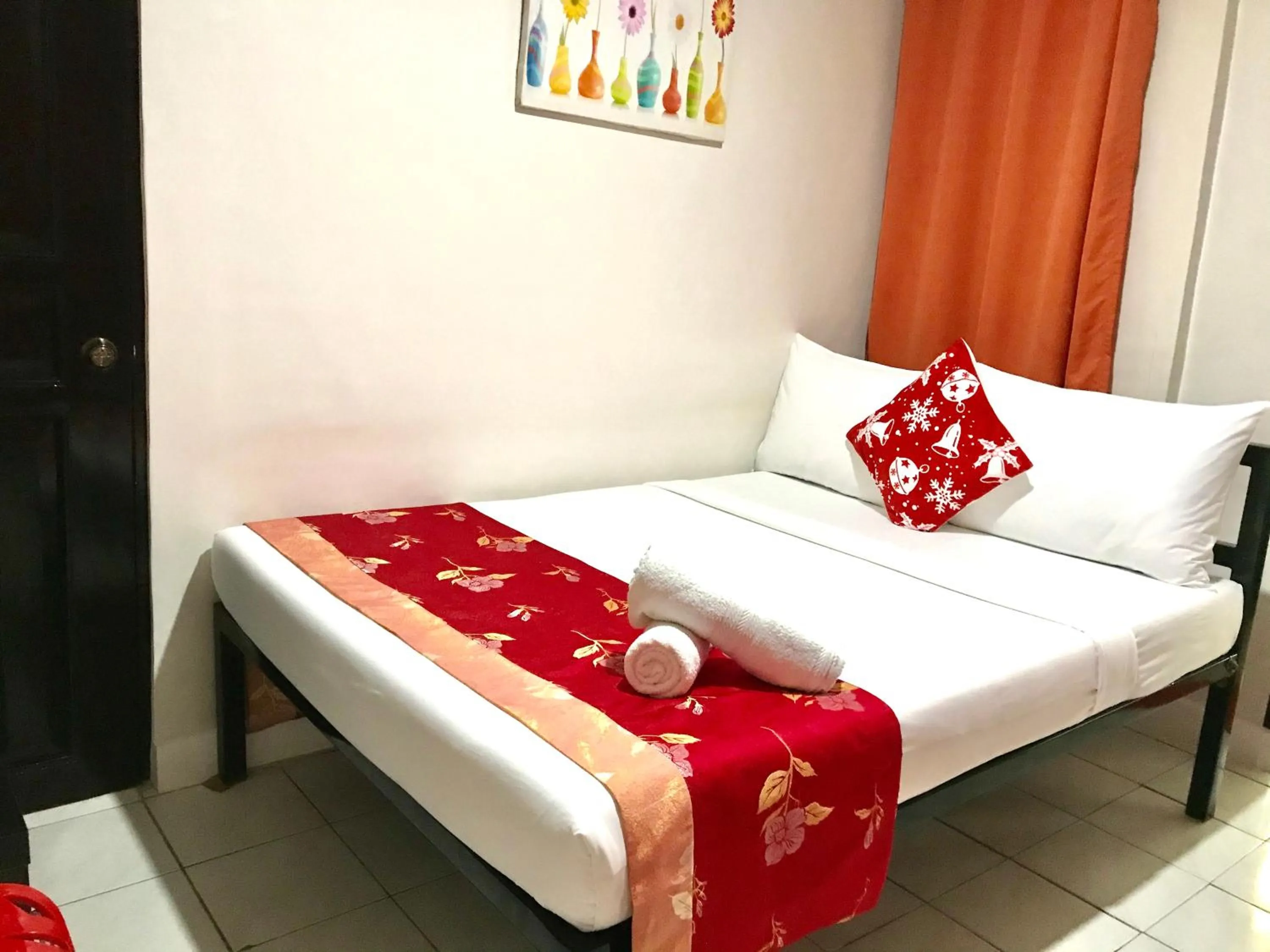 Bed in HalfWay House Hostel Mactan Cebu Airport