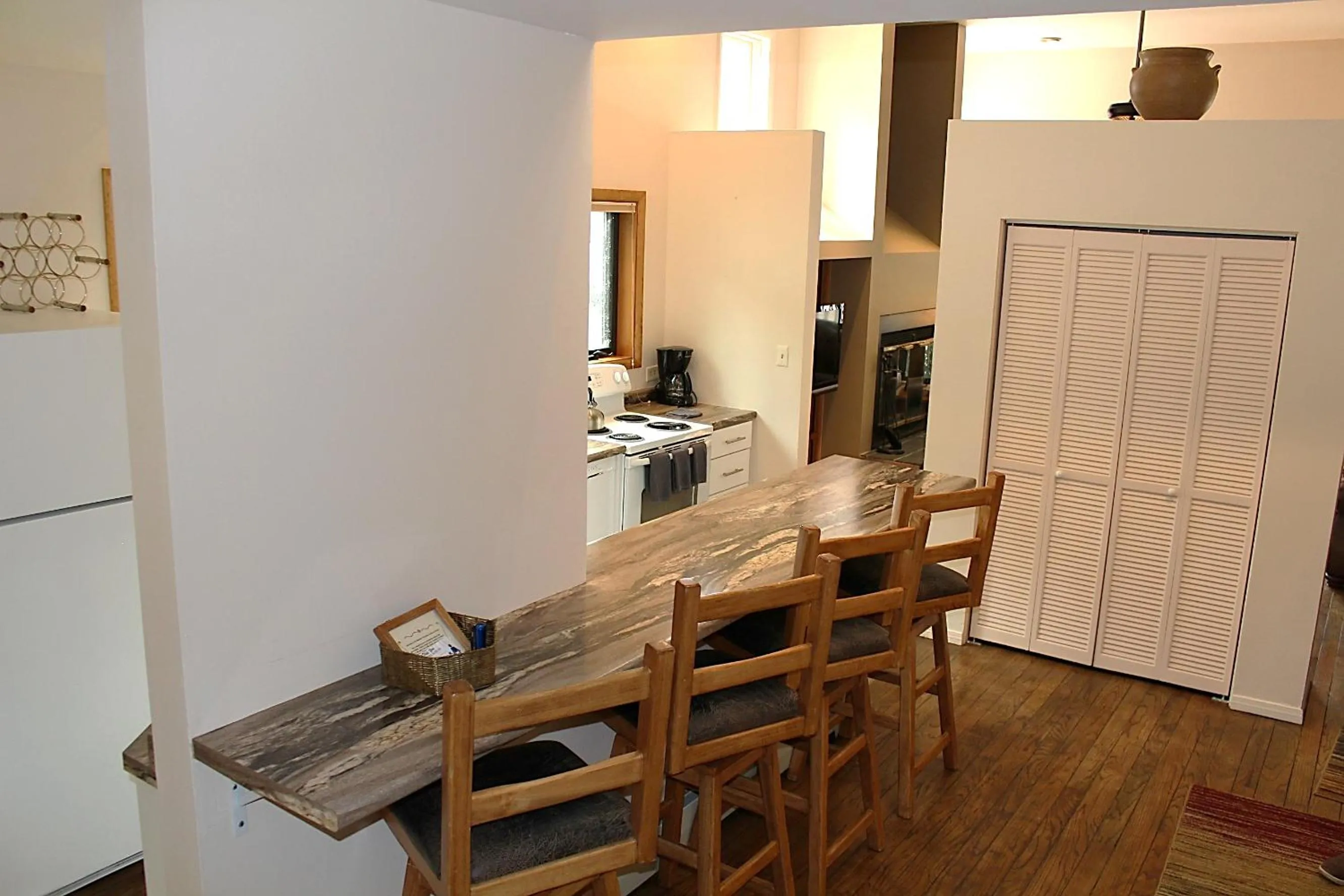 Shadow Mountain Lodge