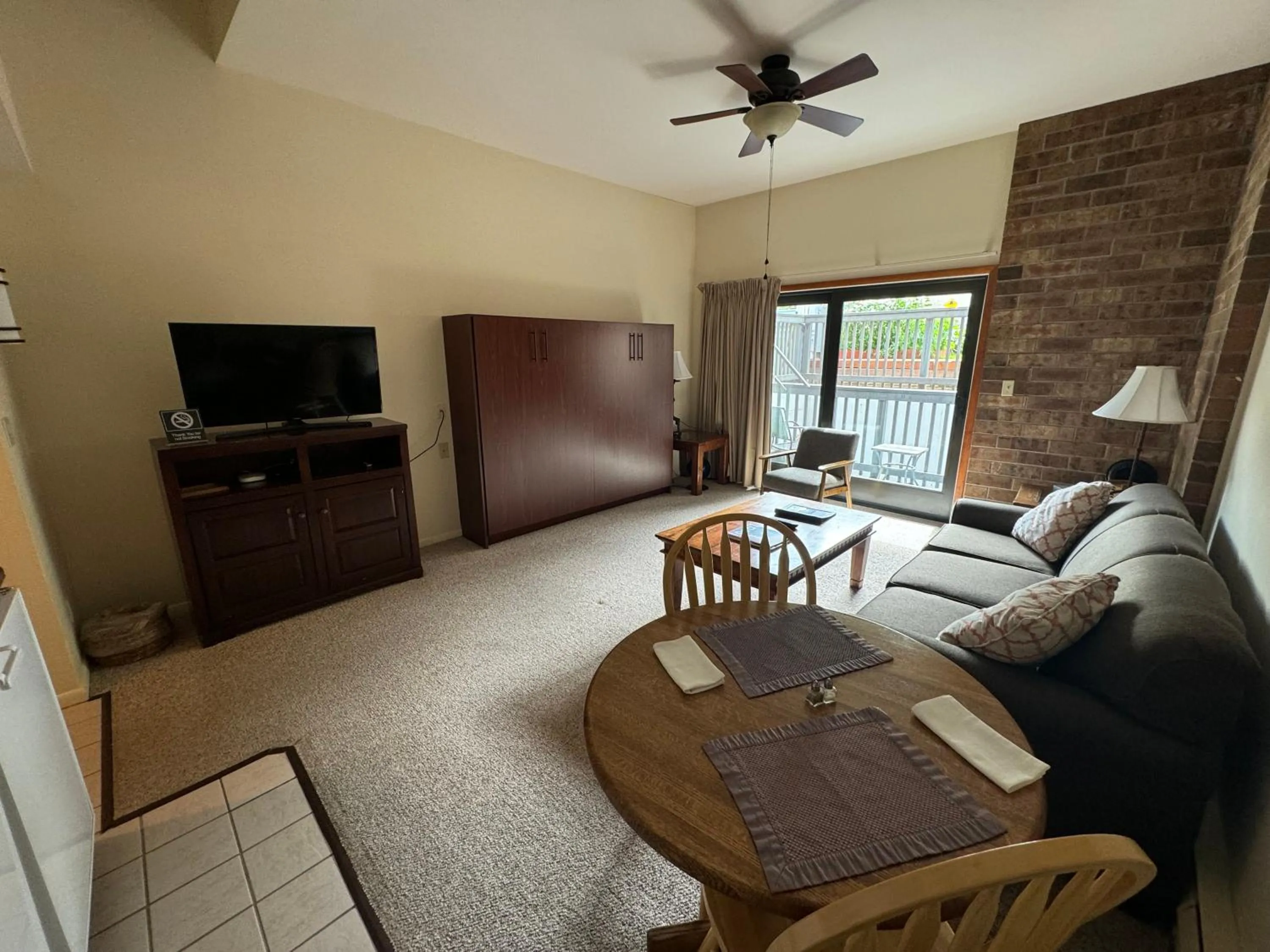 Shadow Mountain Lodge