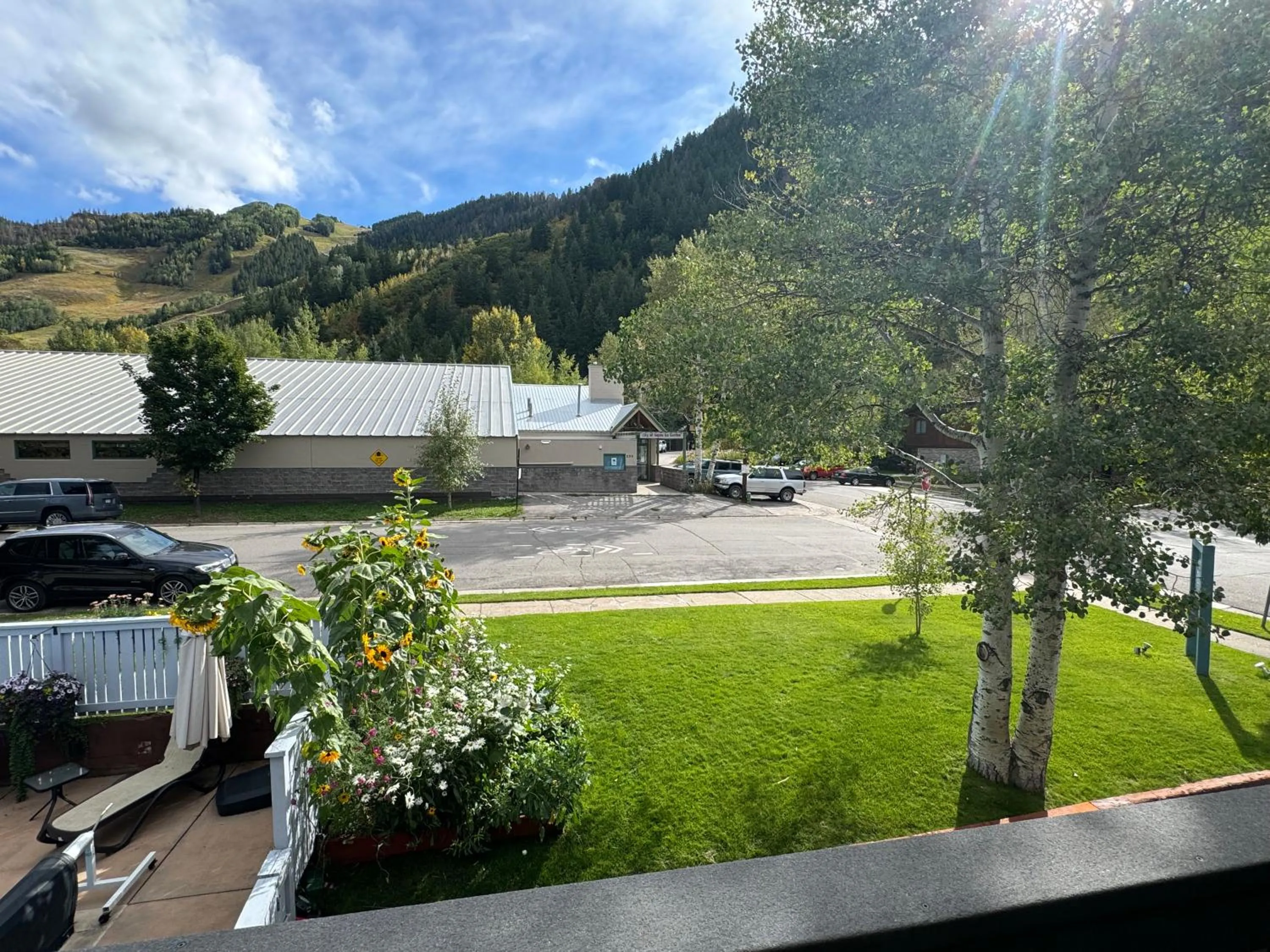 Shadow Mountain Lodge