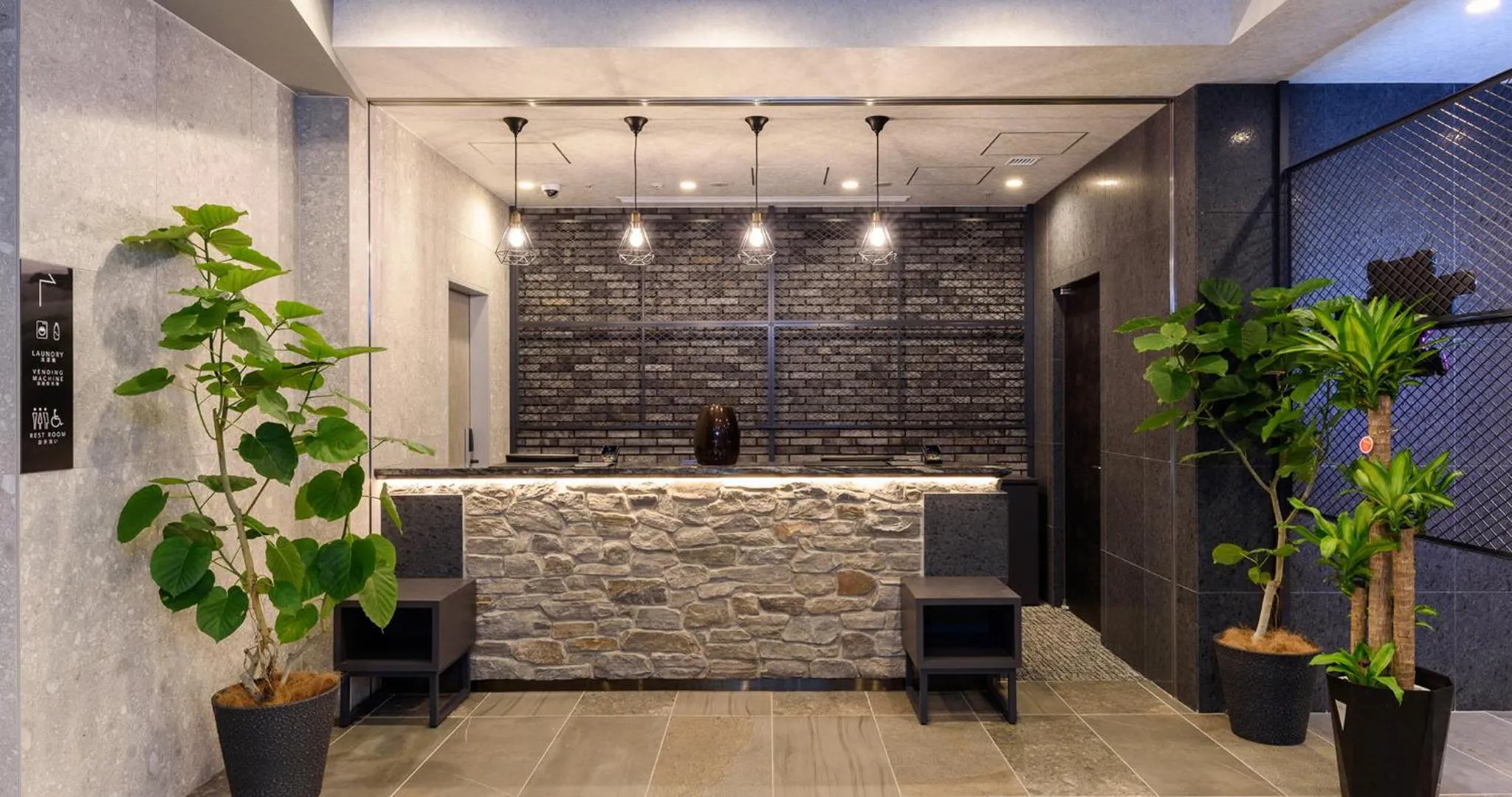 Lobby or reception in HOTEL SUI AKASAKA by ABEST