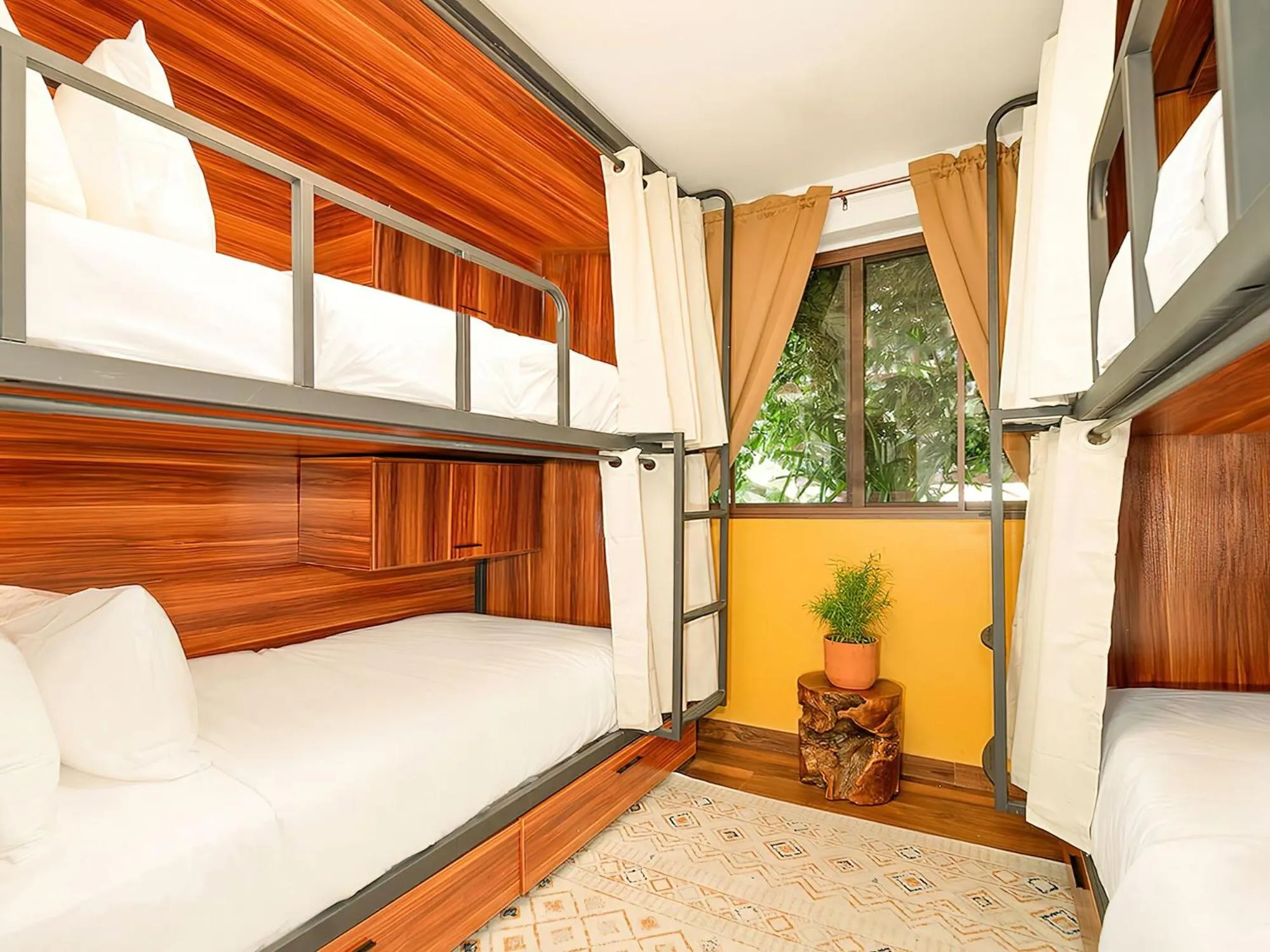 Bed in 8-Bed Dormitory Room in Selina Boquete