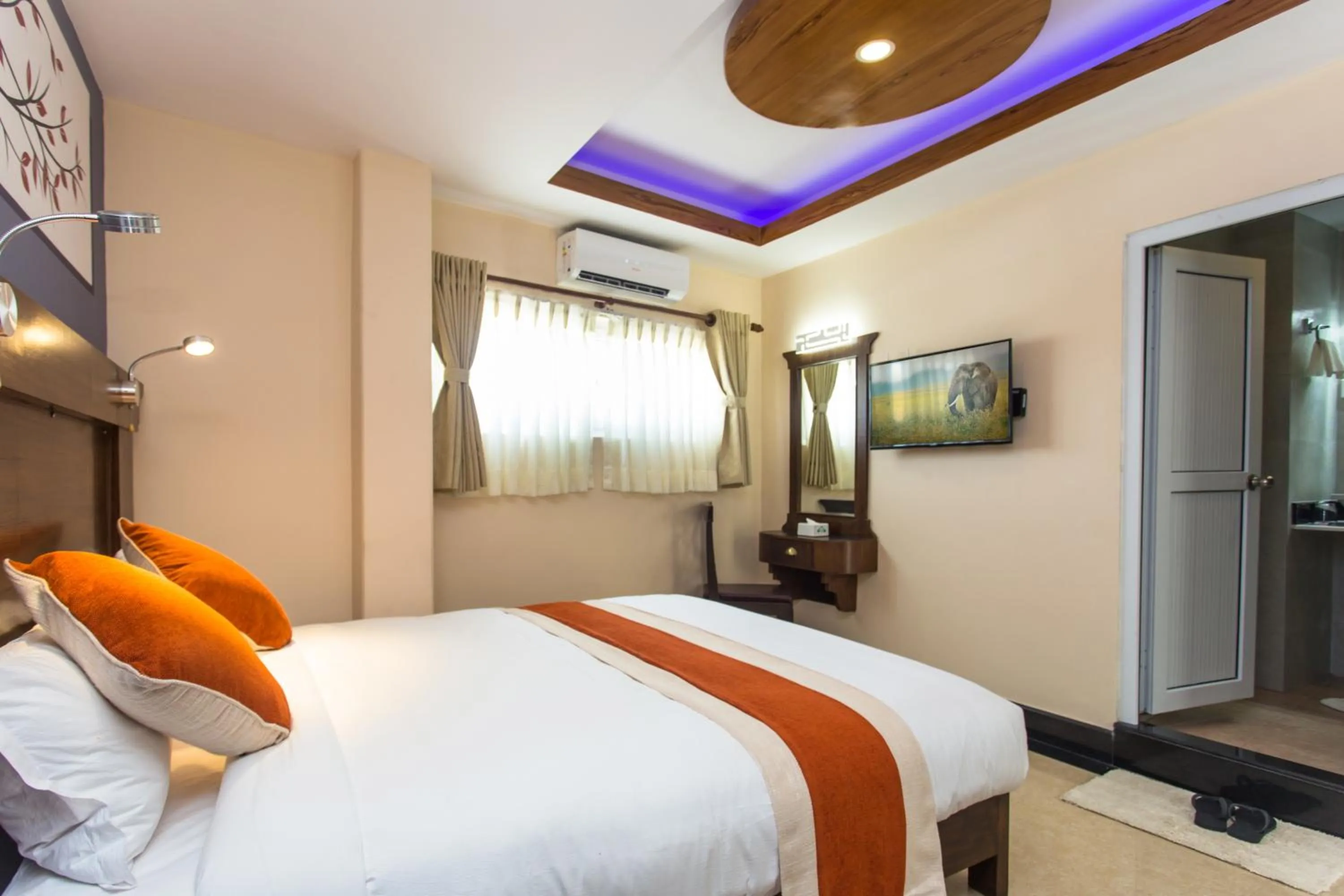 Photo of the whole room, Bed in Hotel Beijing Lu