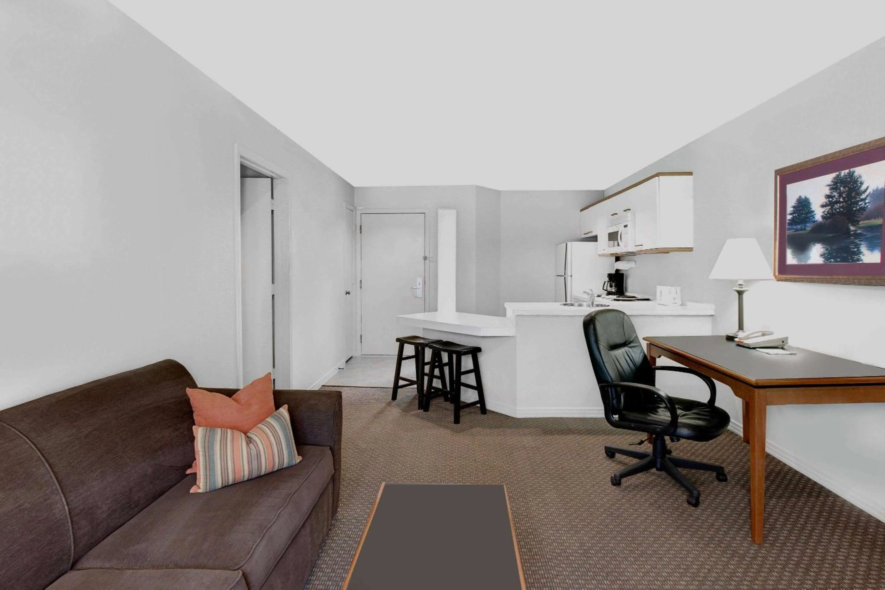 Bed in Value Suites Extended Stay - Arlington