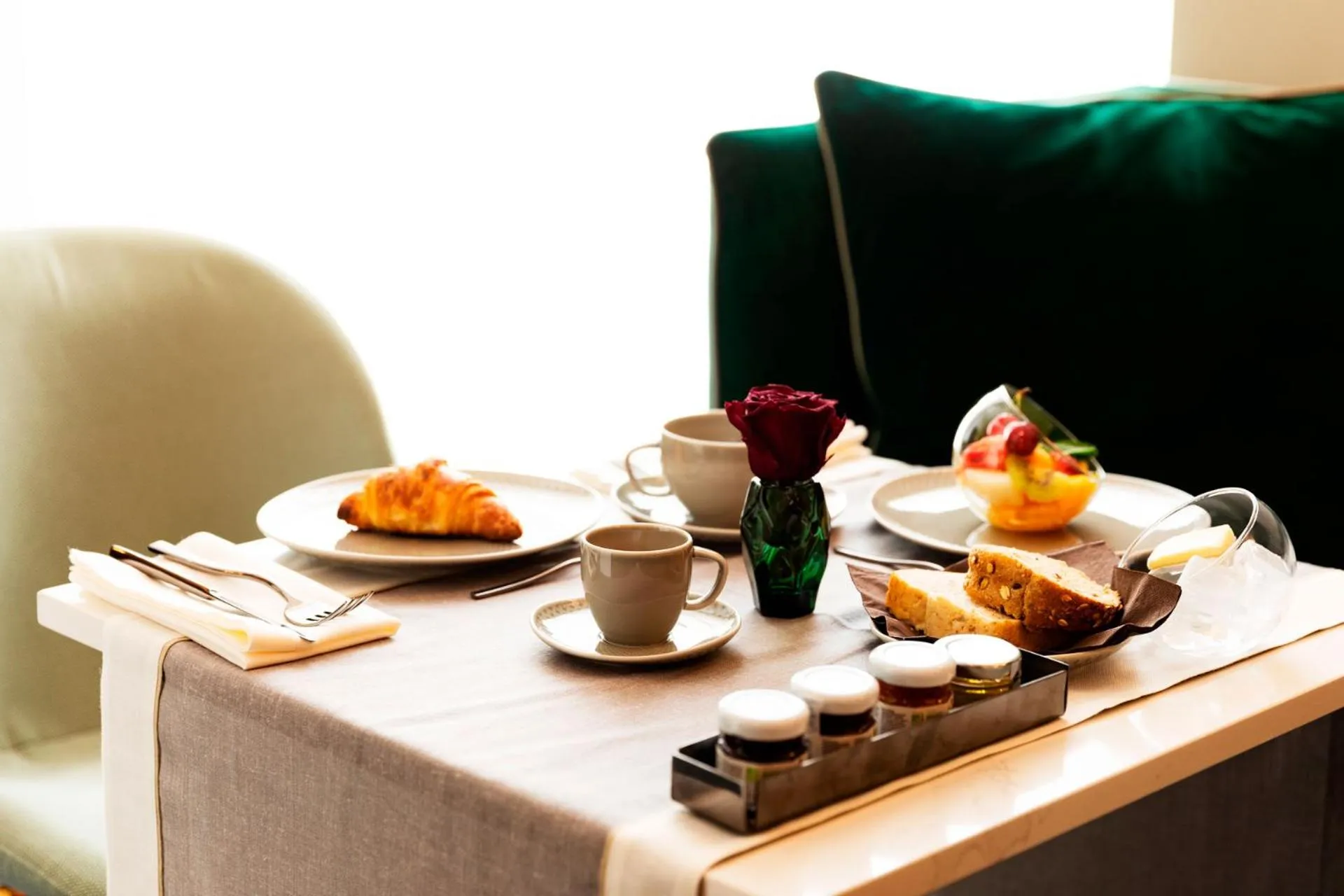 Breakfast in Amadomus Luxury Suites