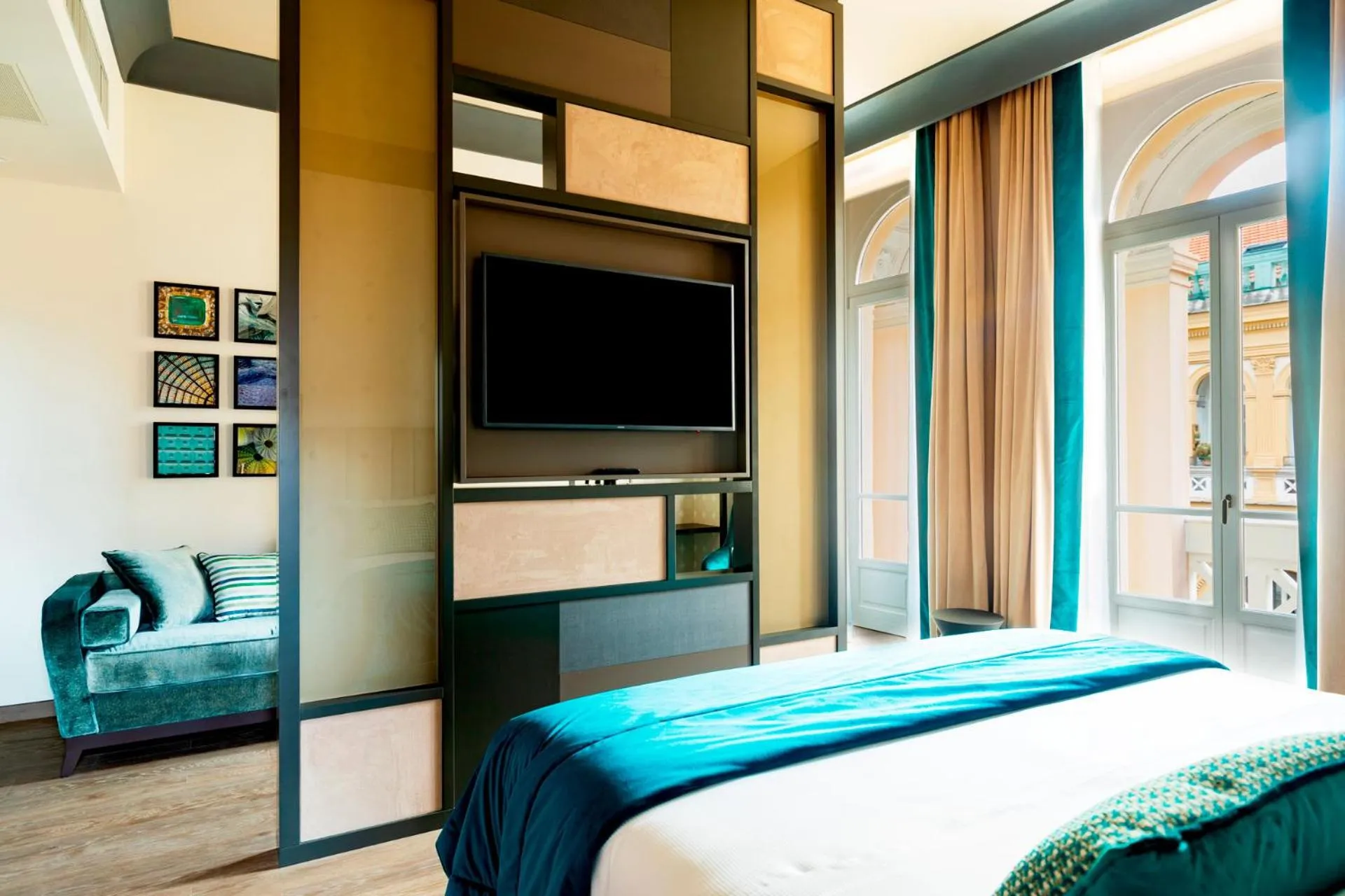 Bed in Amadomus Luxury Suites