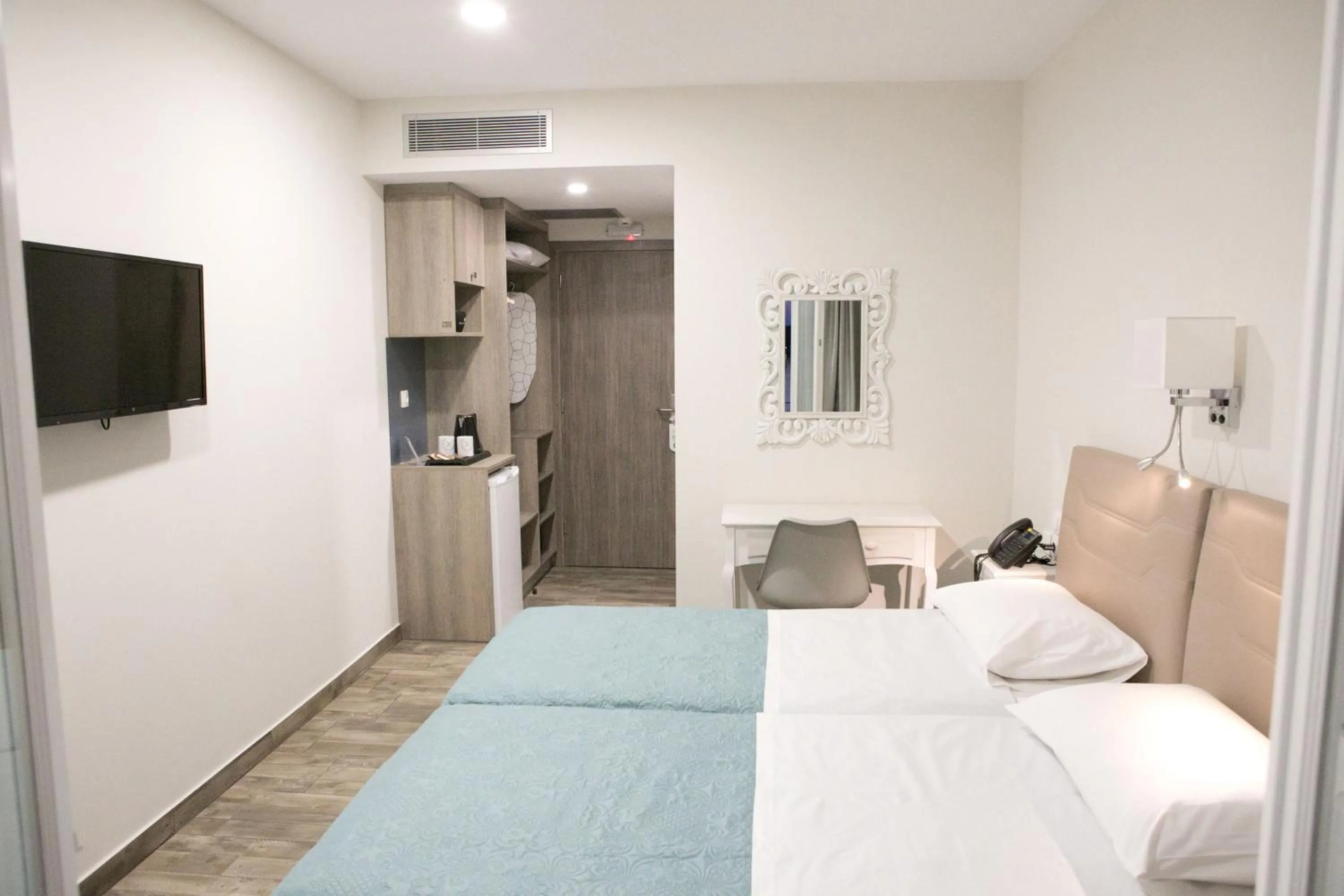 Bed in Hyperion Hotel