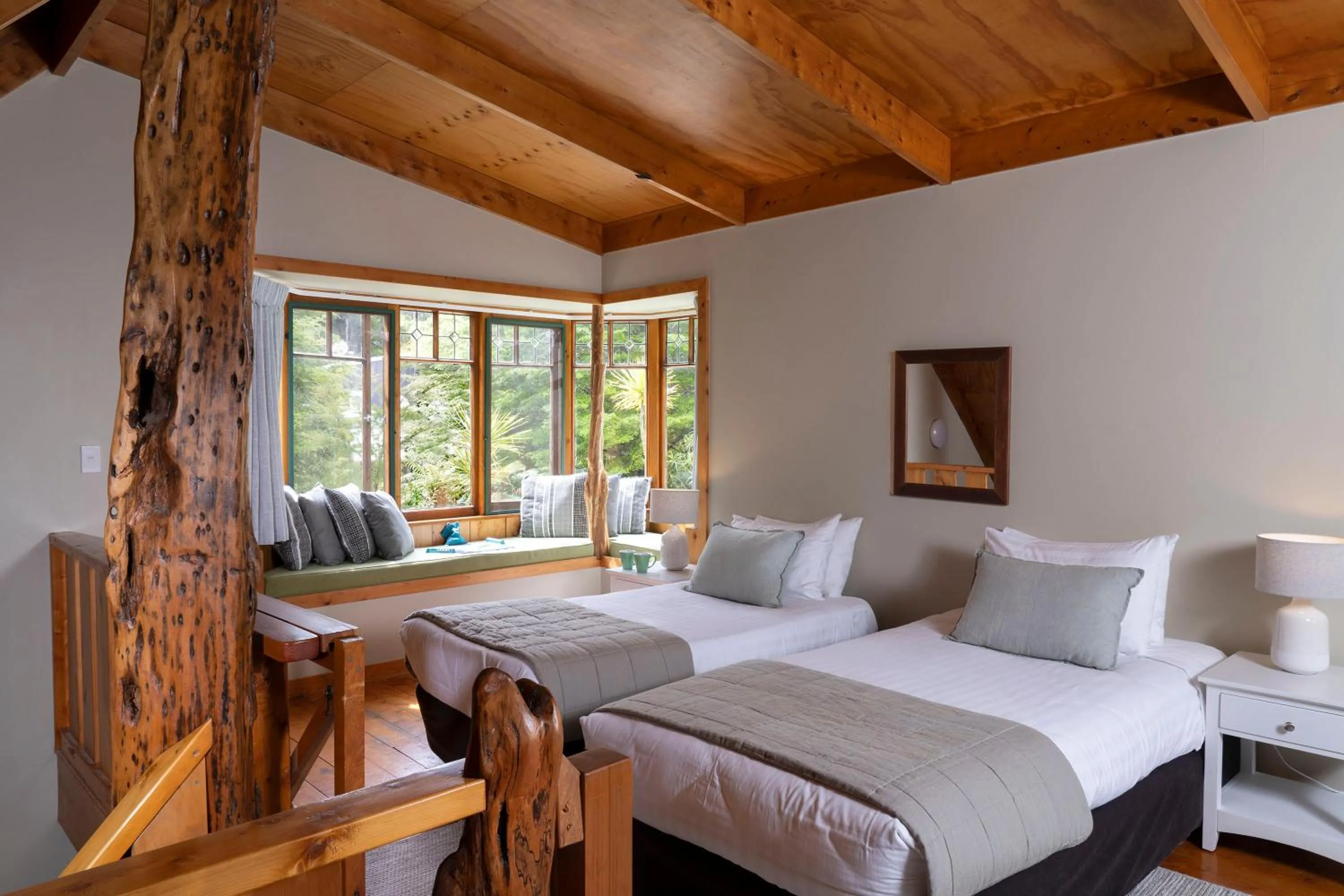 Bedroom, Bed in Awaroa Lodge