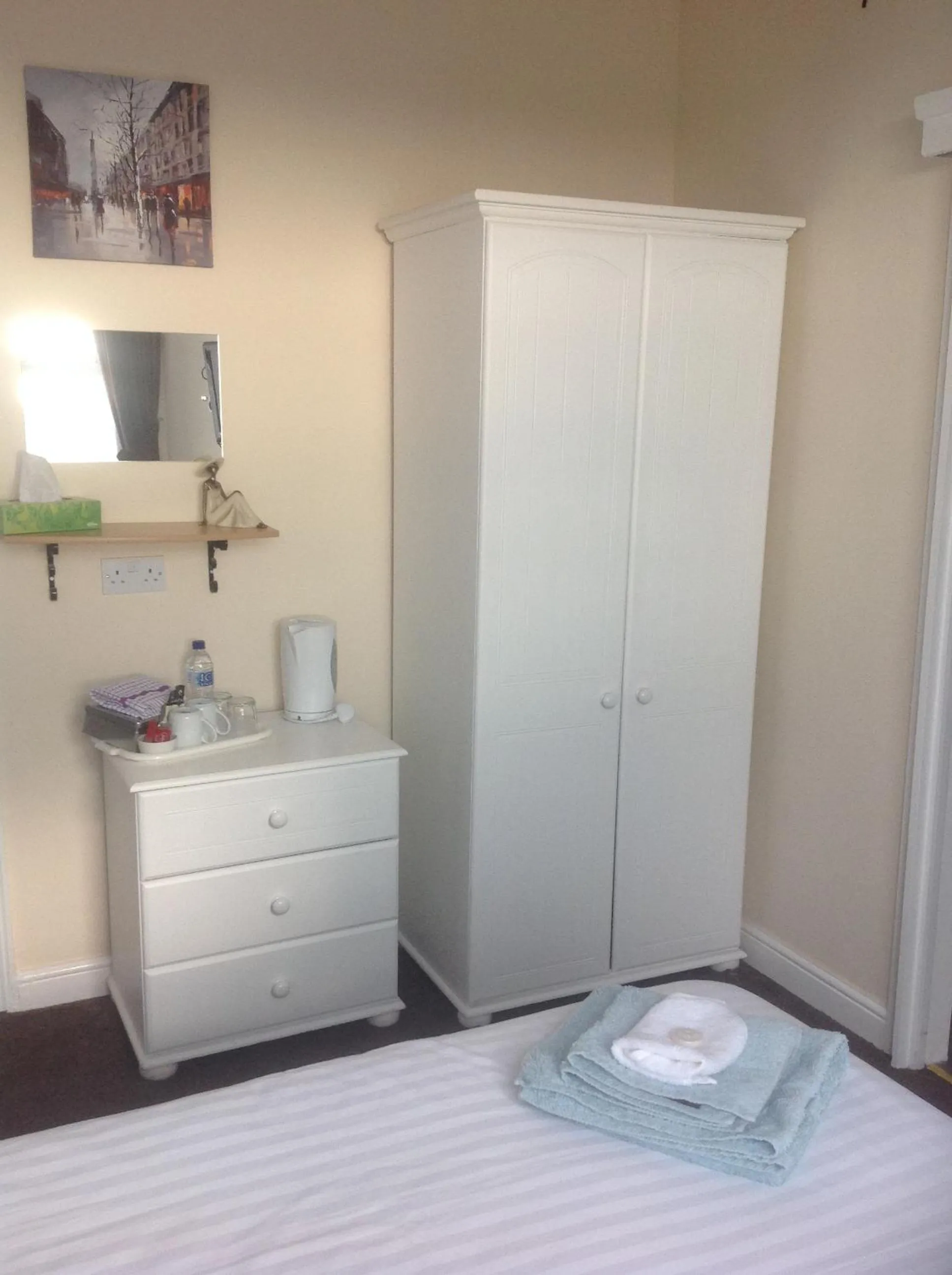 Other, Bed in Cleasewood Guest House