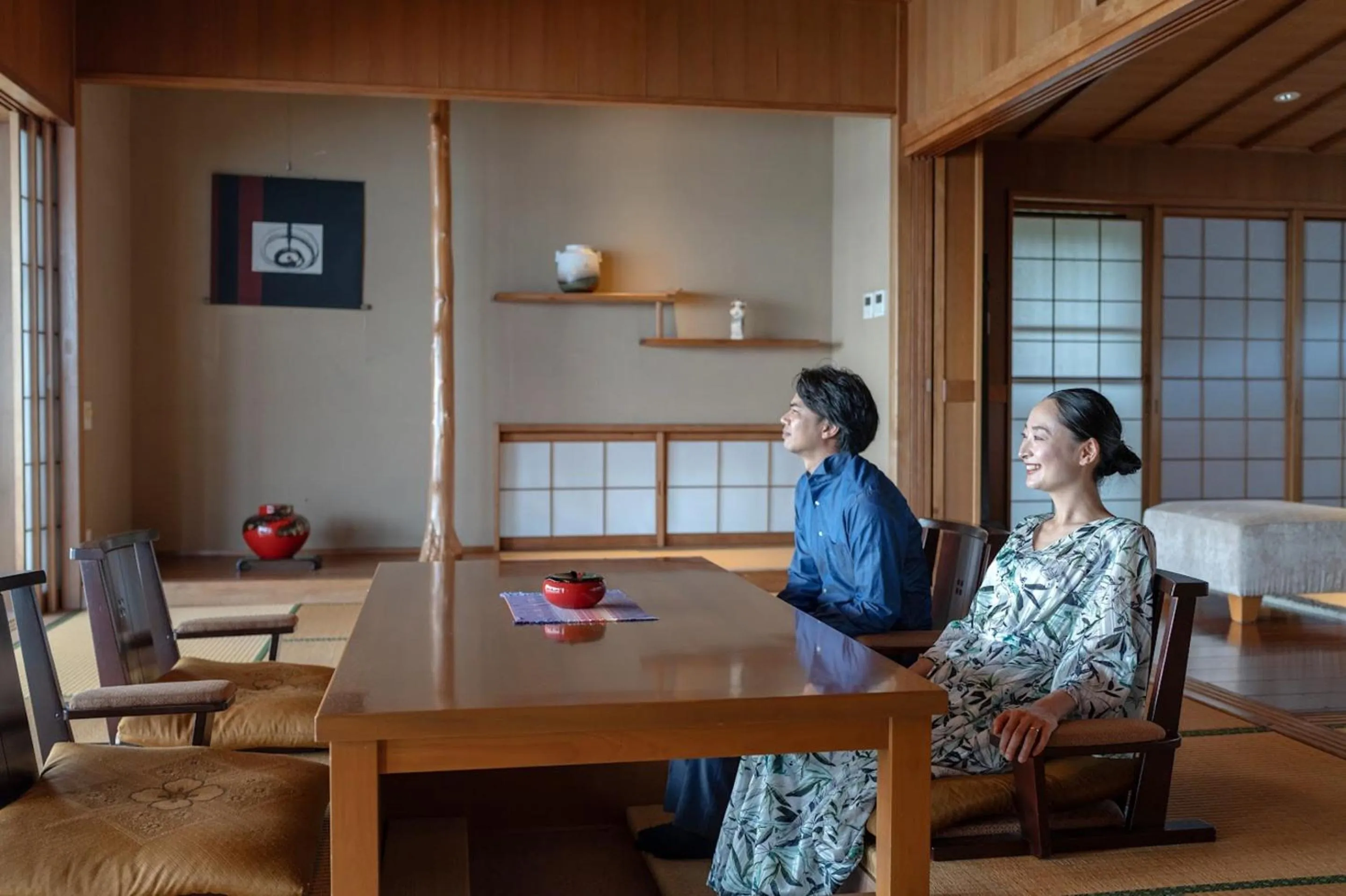 Seating area in Hyakunagaran