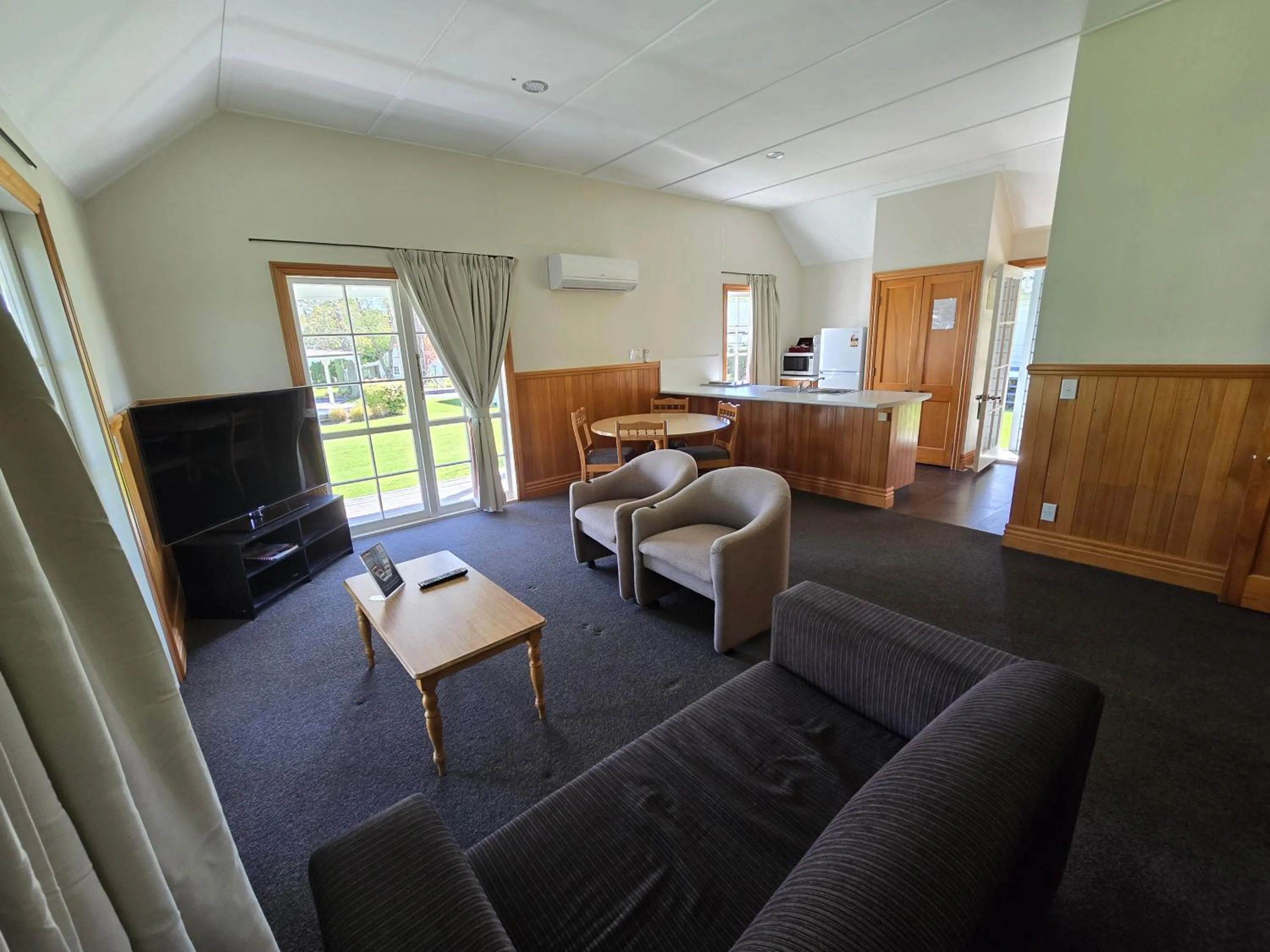 Living room in Huka Falls Resort