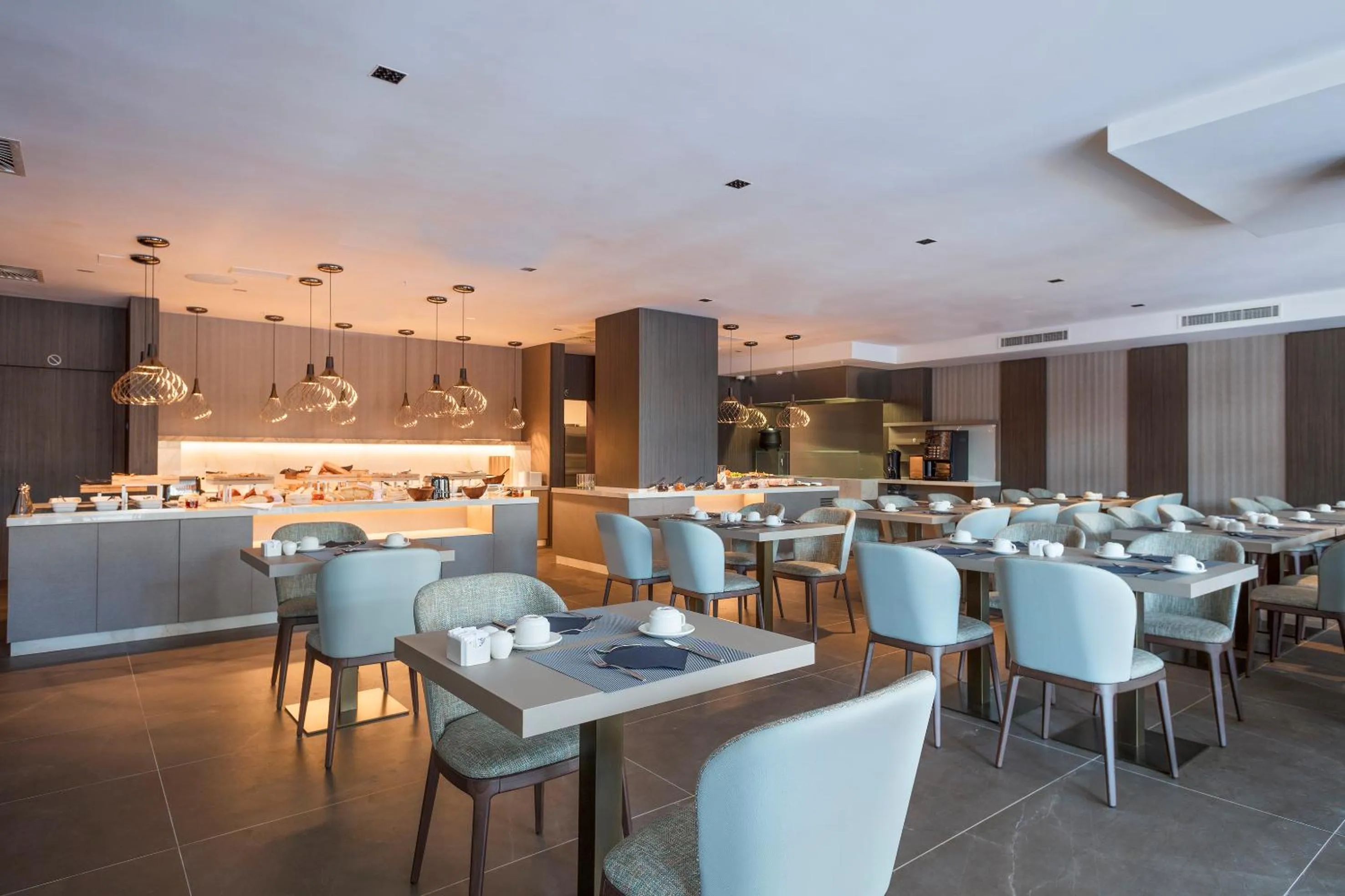 Buffet breakfast in Hotel AMI Budva Petrovac